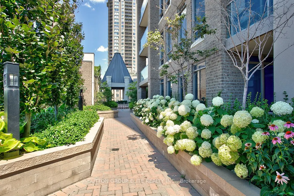 388 Prince Of Wales Drive, #1407