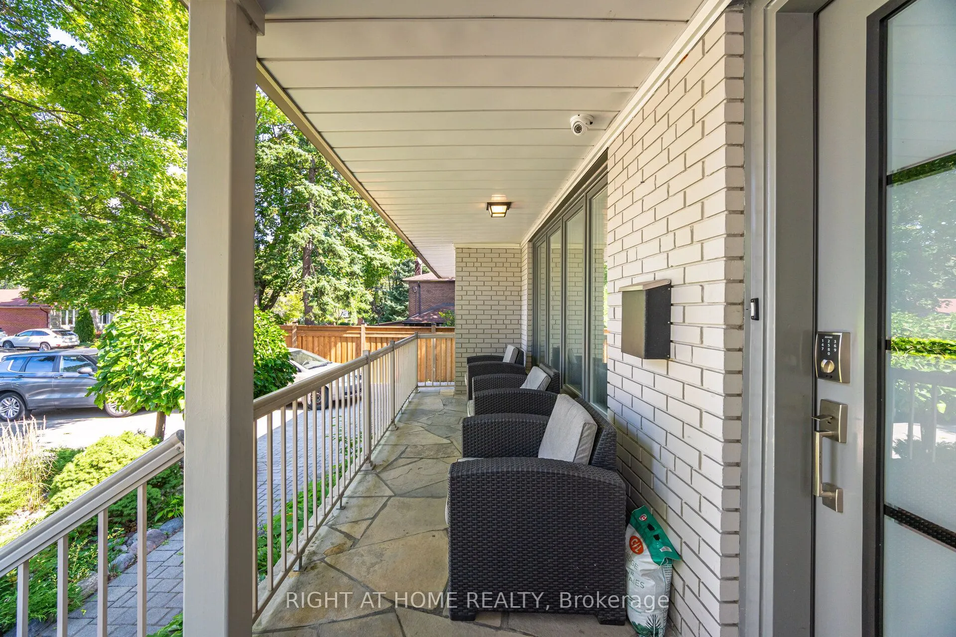 3 Lethbridge Avenue