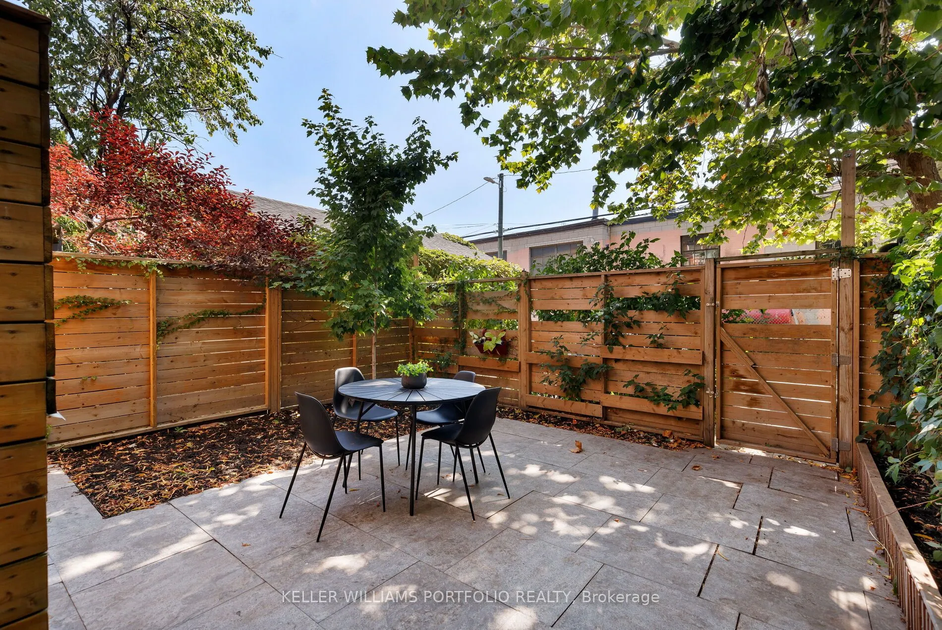 77 Hook Avenue