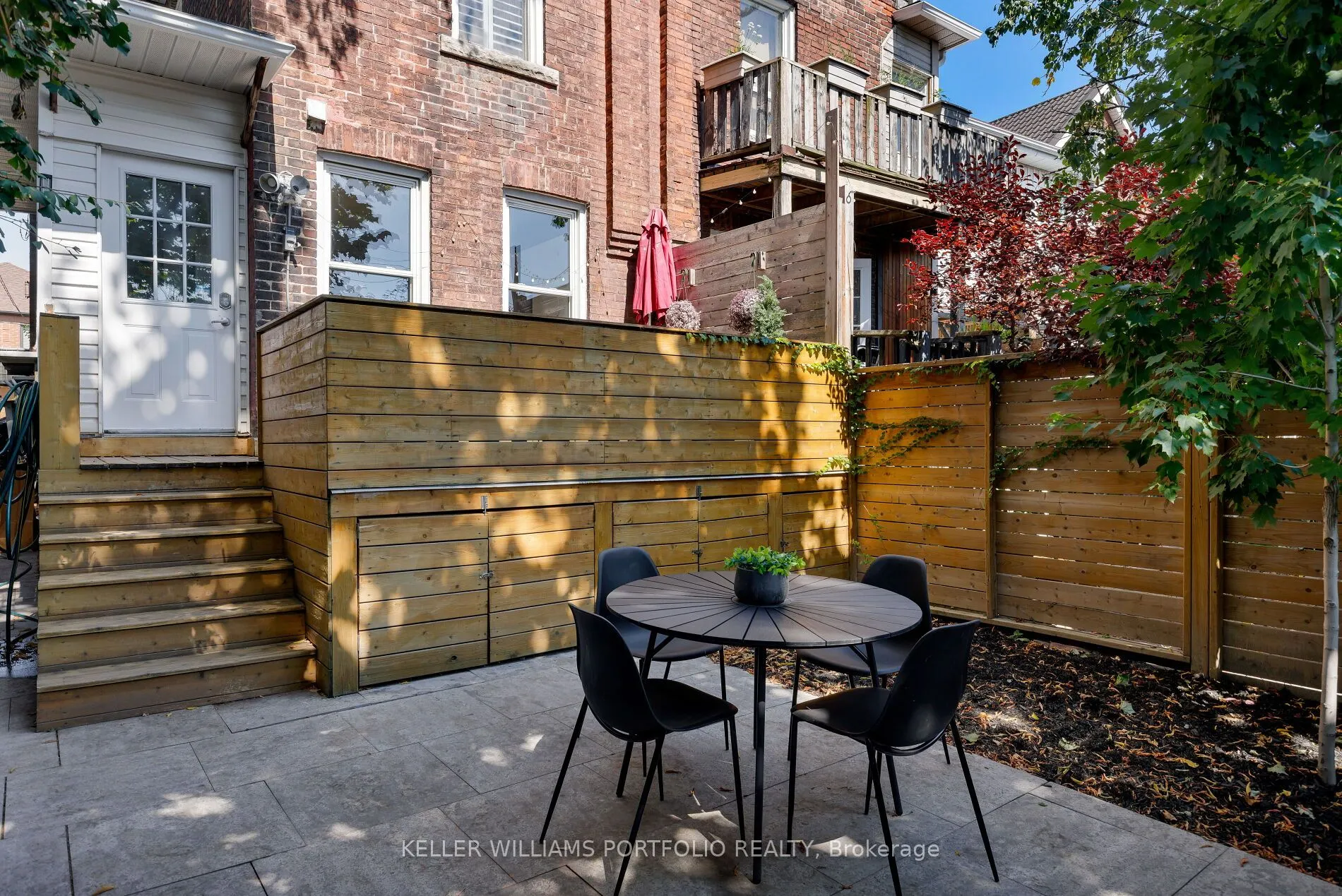 77 Hook Avenue