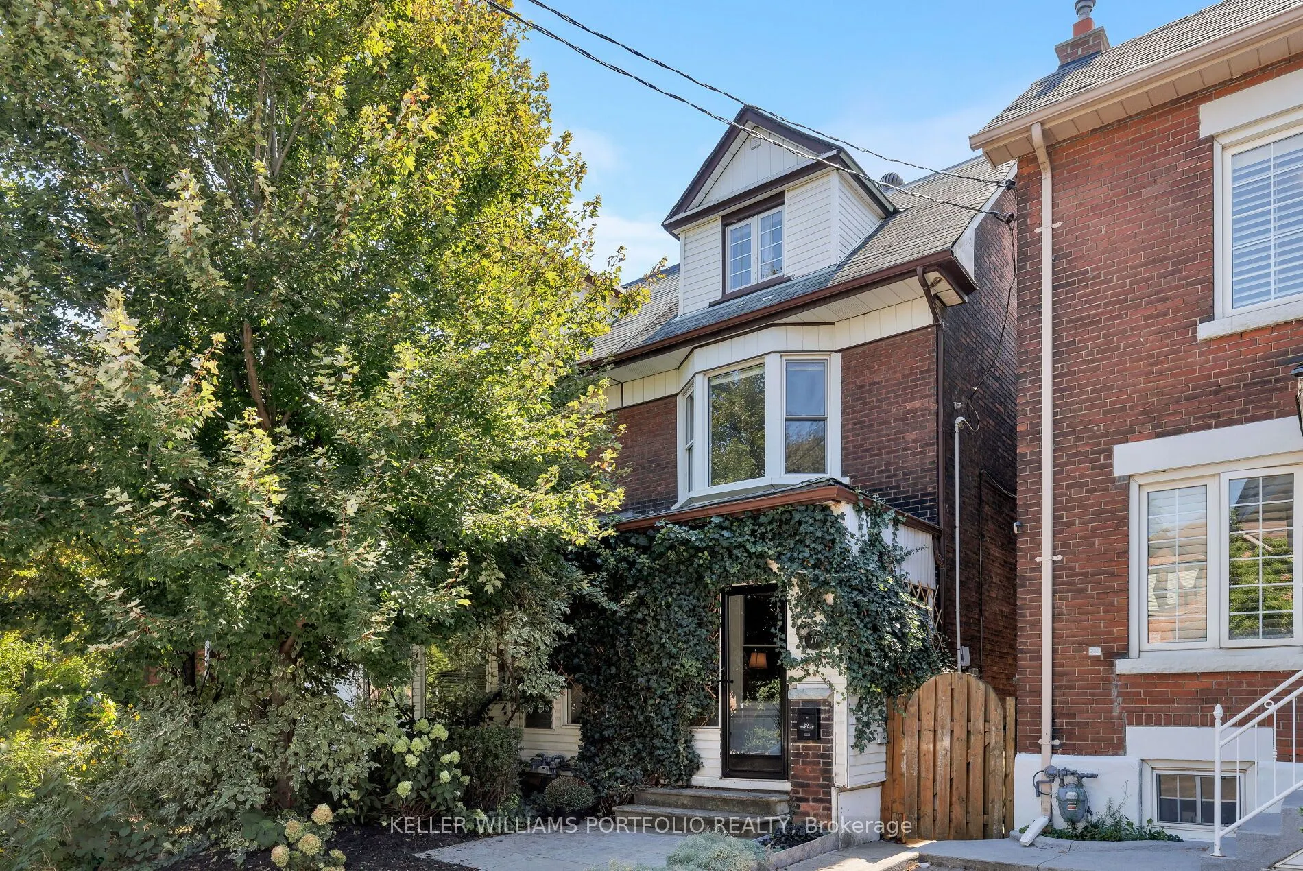 77 Hook Avenue