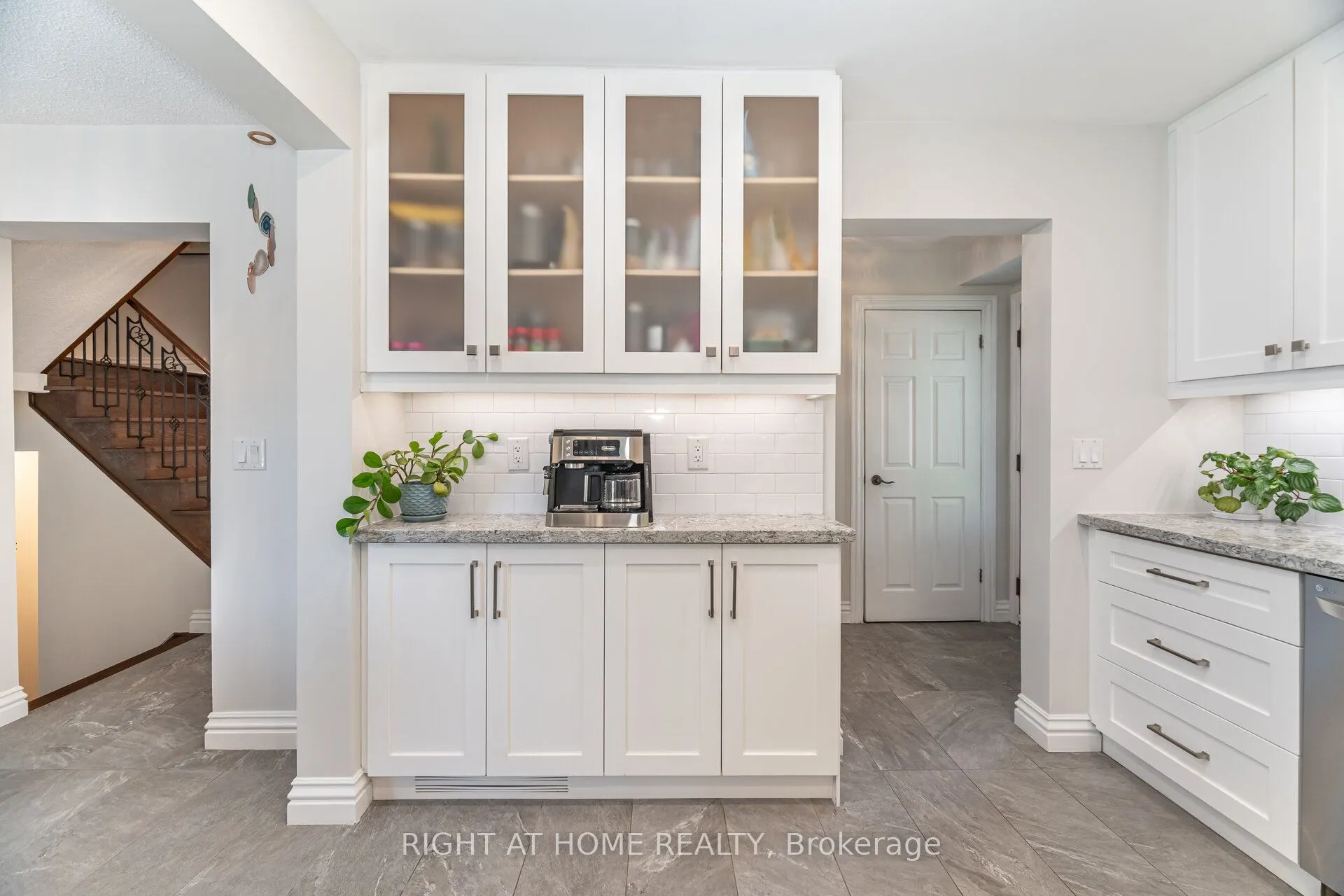 4 Cantrill Court