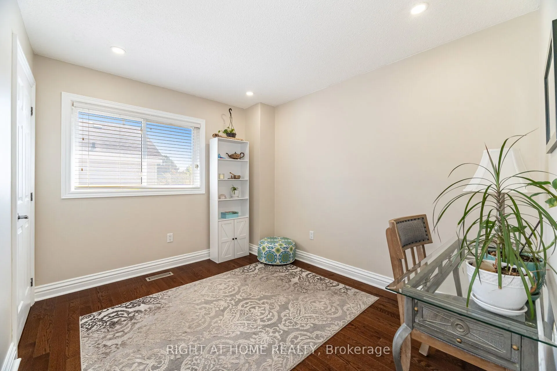 4 Cantrill Court