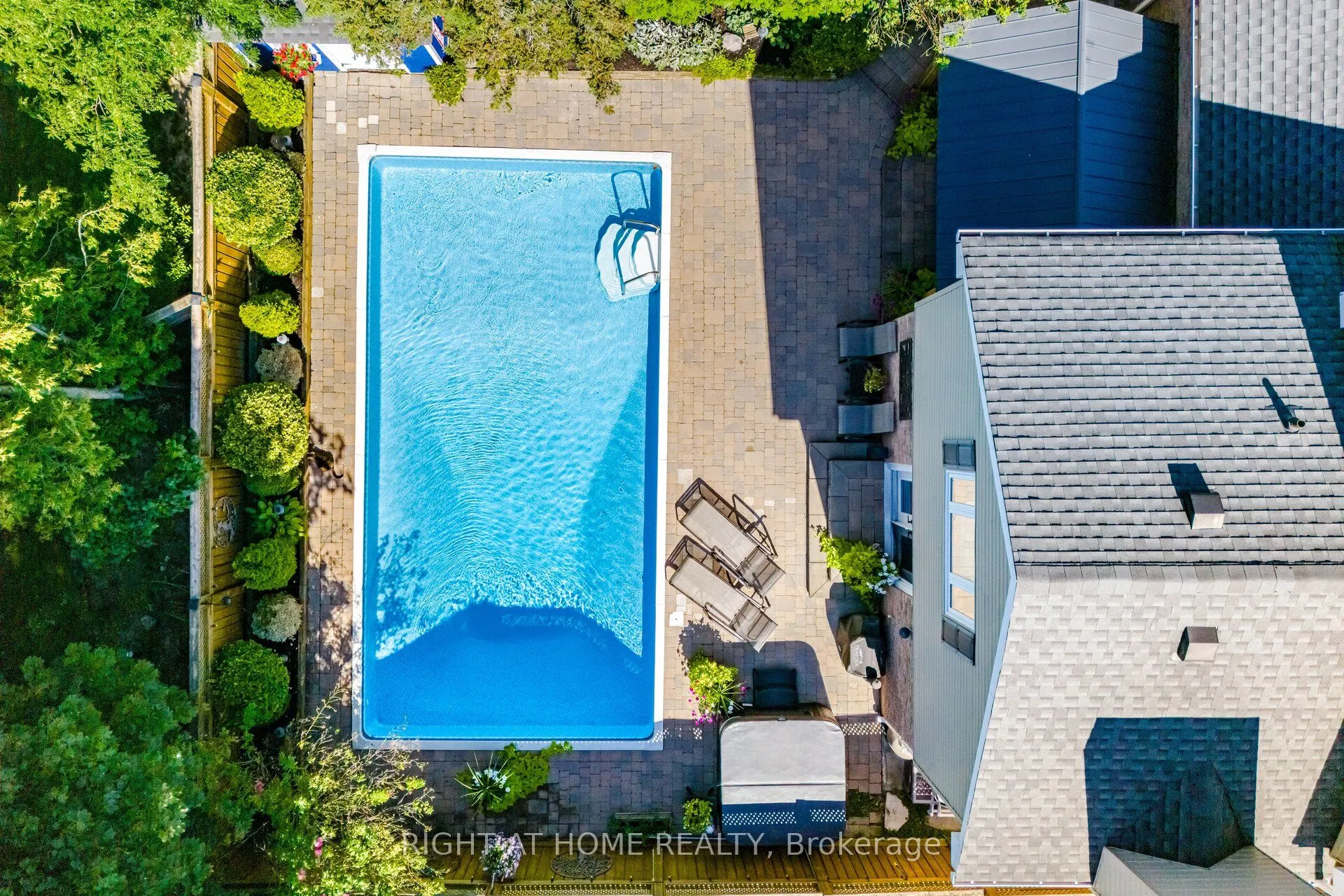 4 Cantrill Court