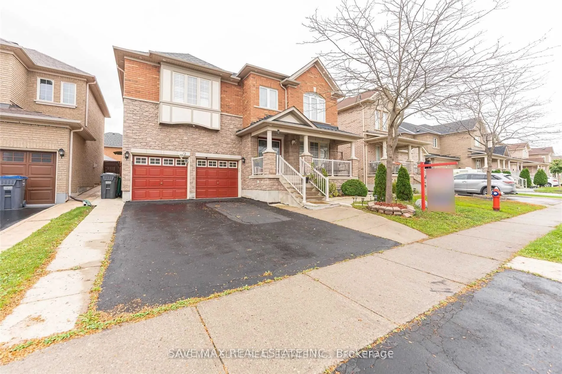 12 Maverick Crescent