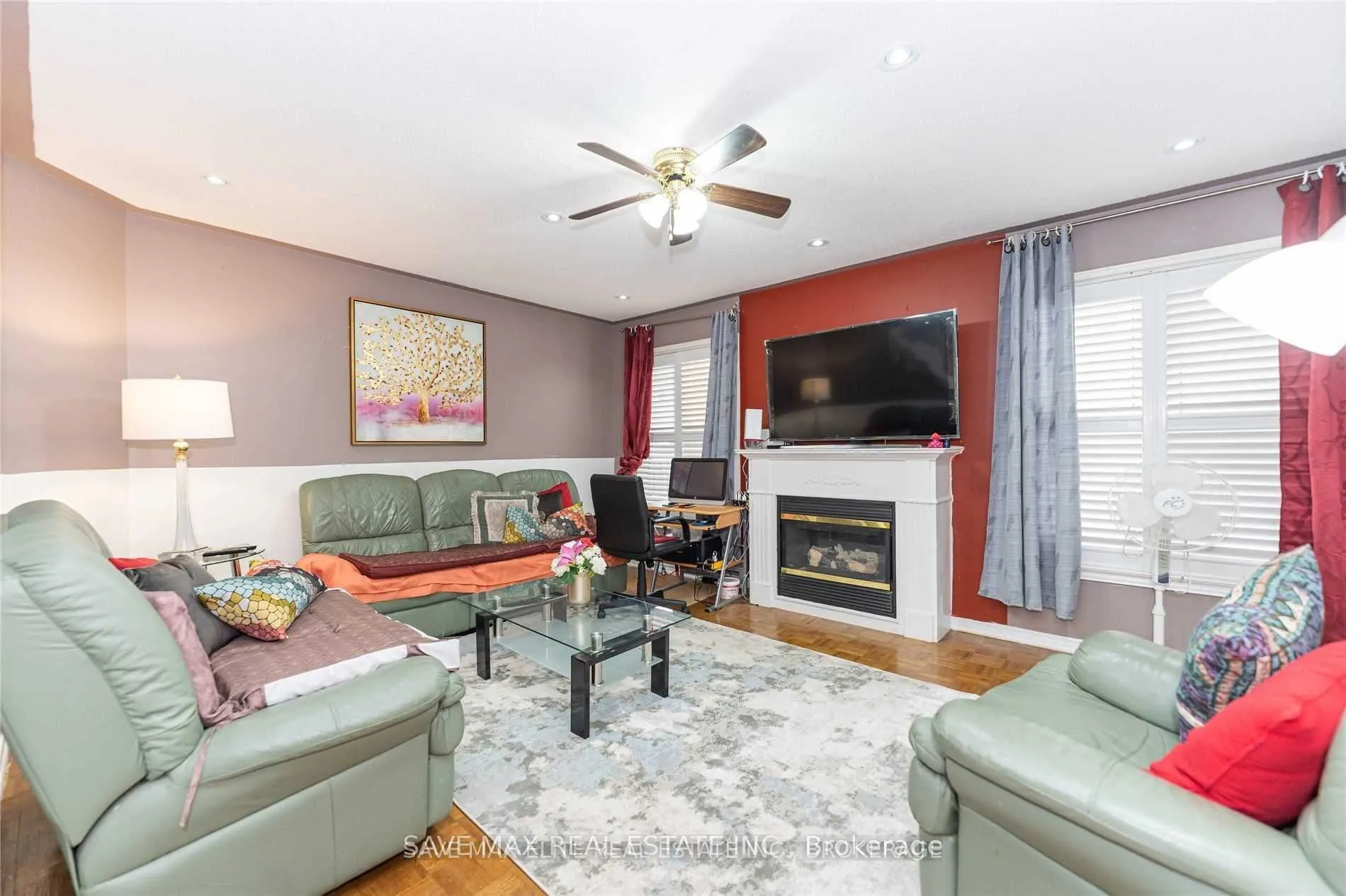 12 Maverick Crescent