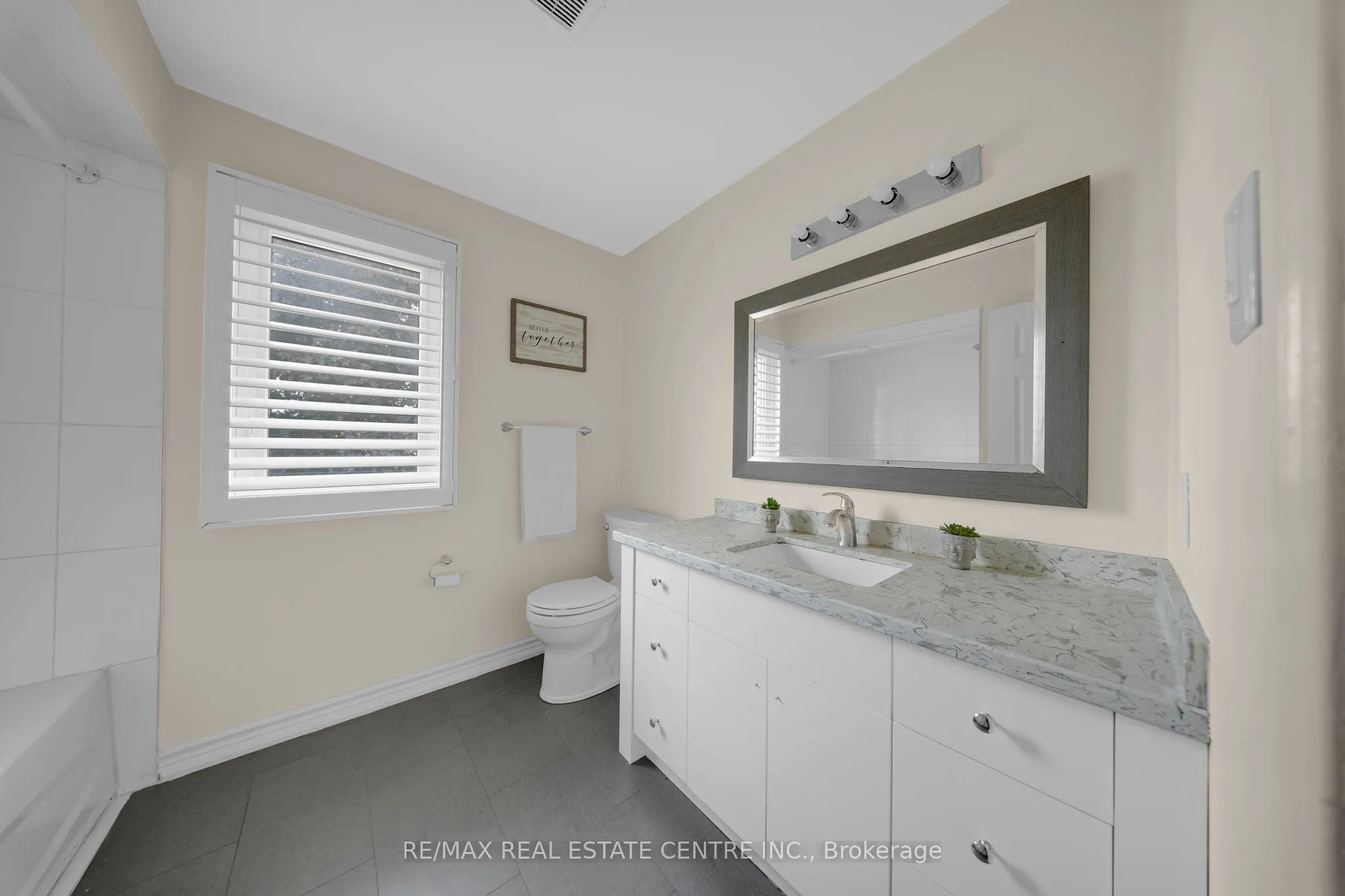 30 Oaklea Boulevard
