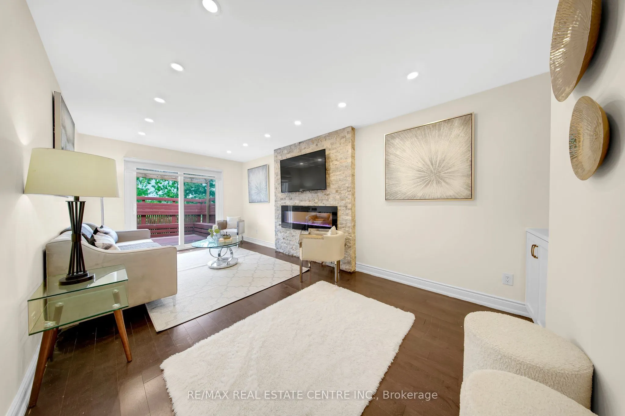 30 Oaklea Boulevard