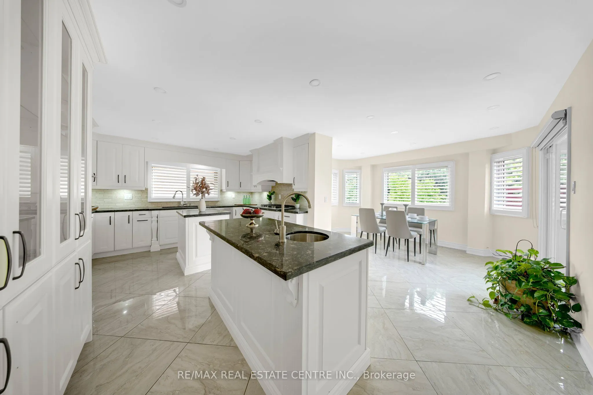 30 Oaklea Boulevard