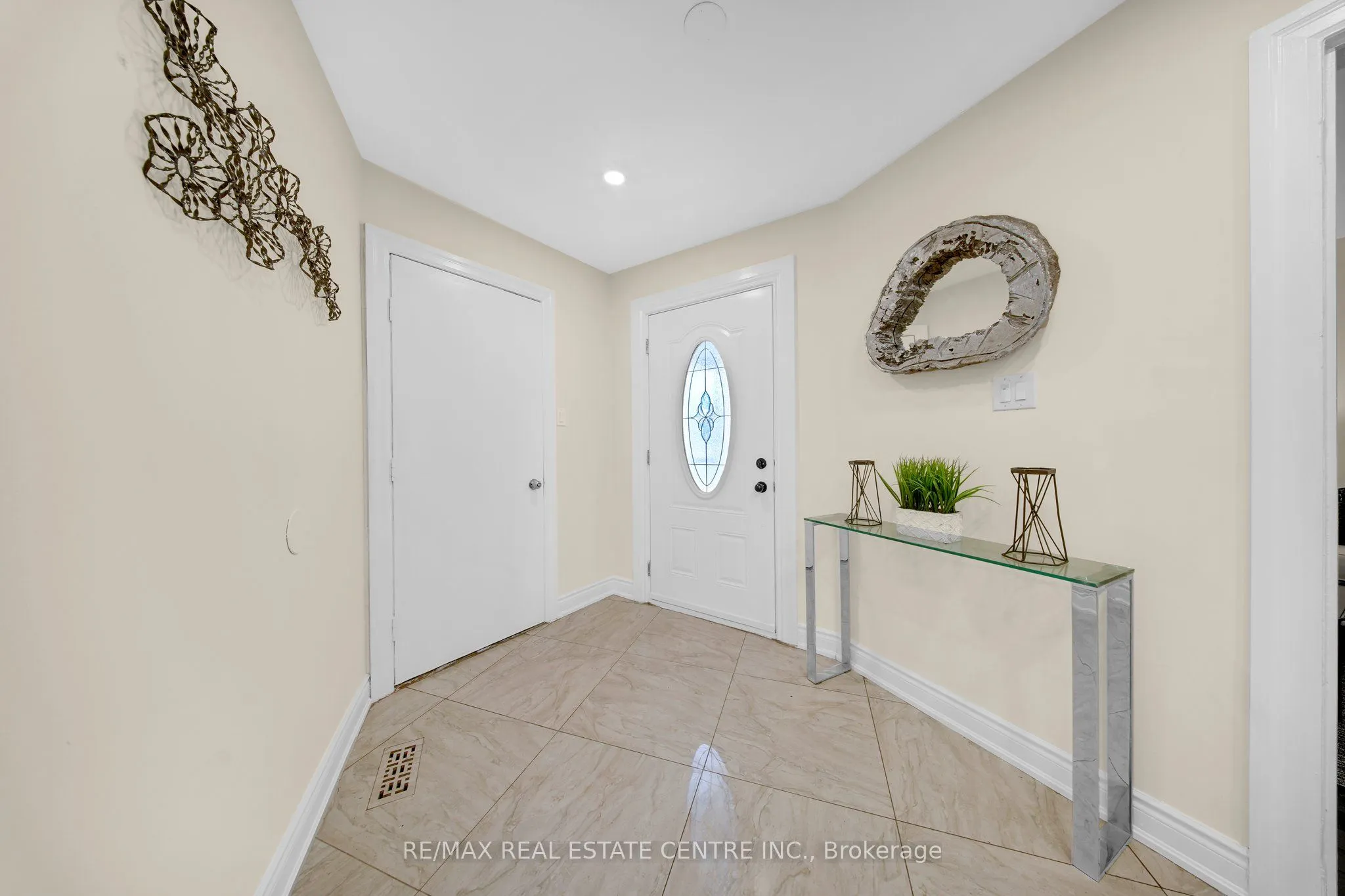 30 Oaklea Boulevard