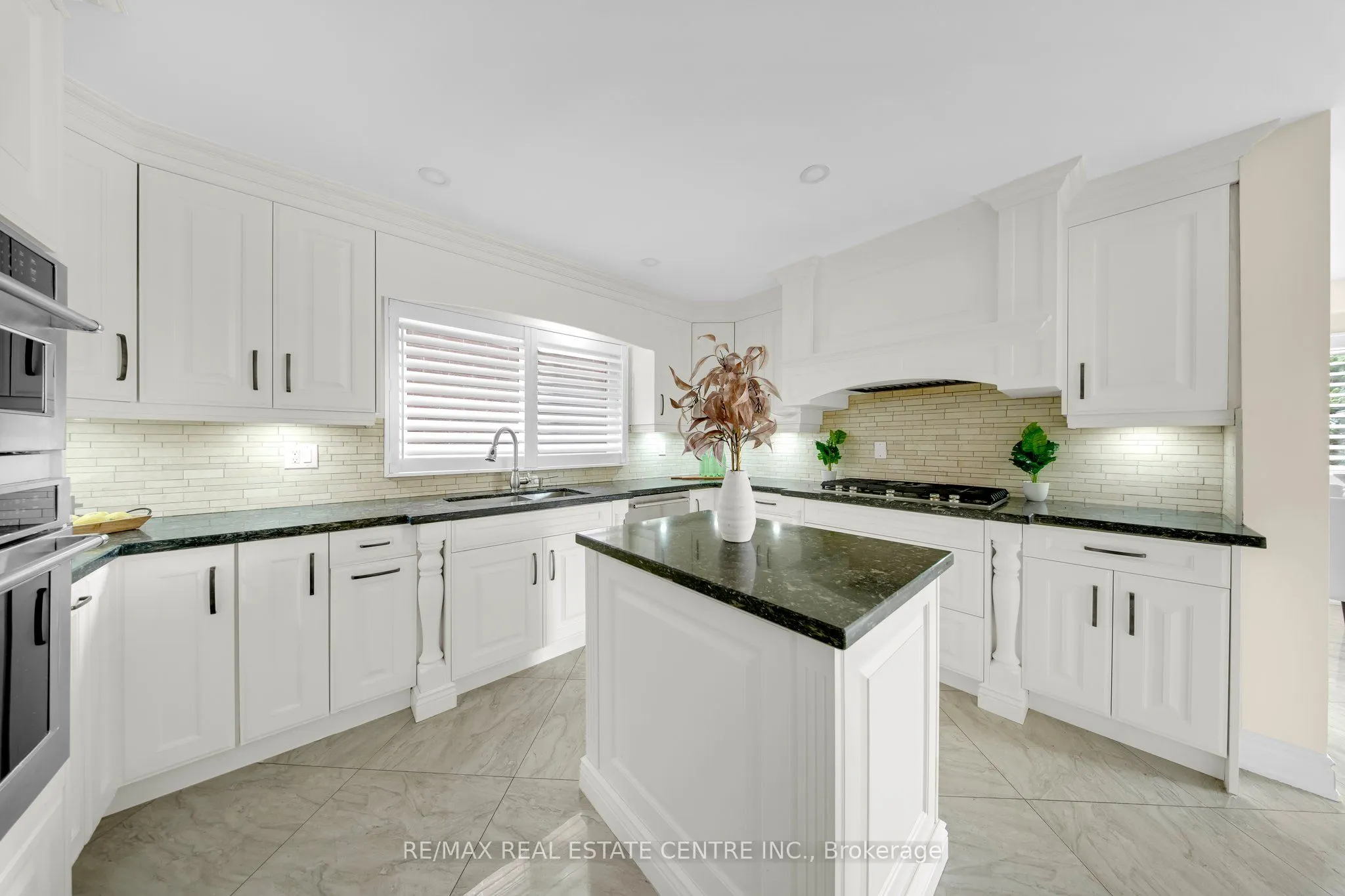 30 Oaklea Boulevard