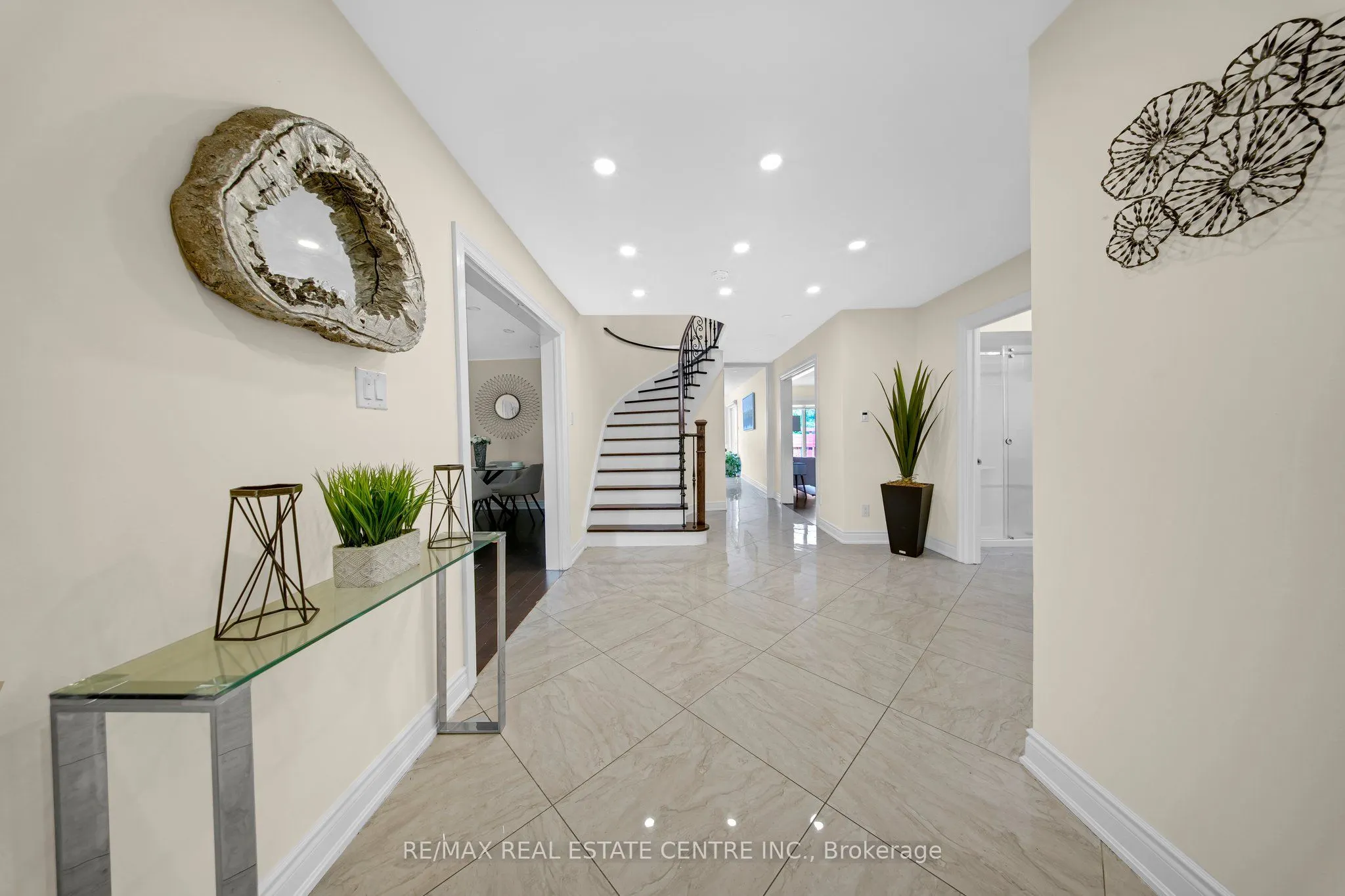 30 Oaklea Boulevard