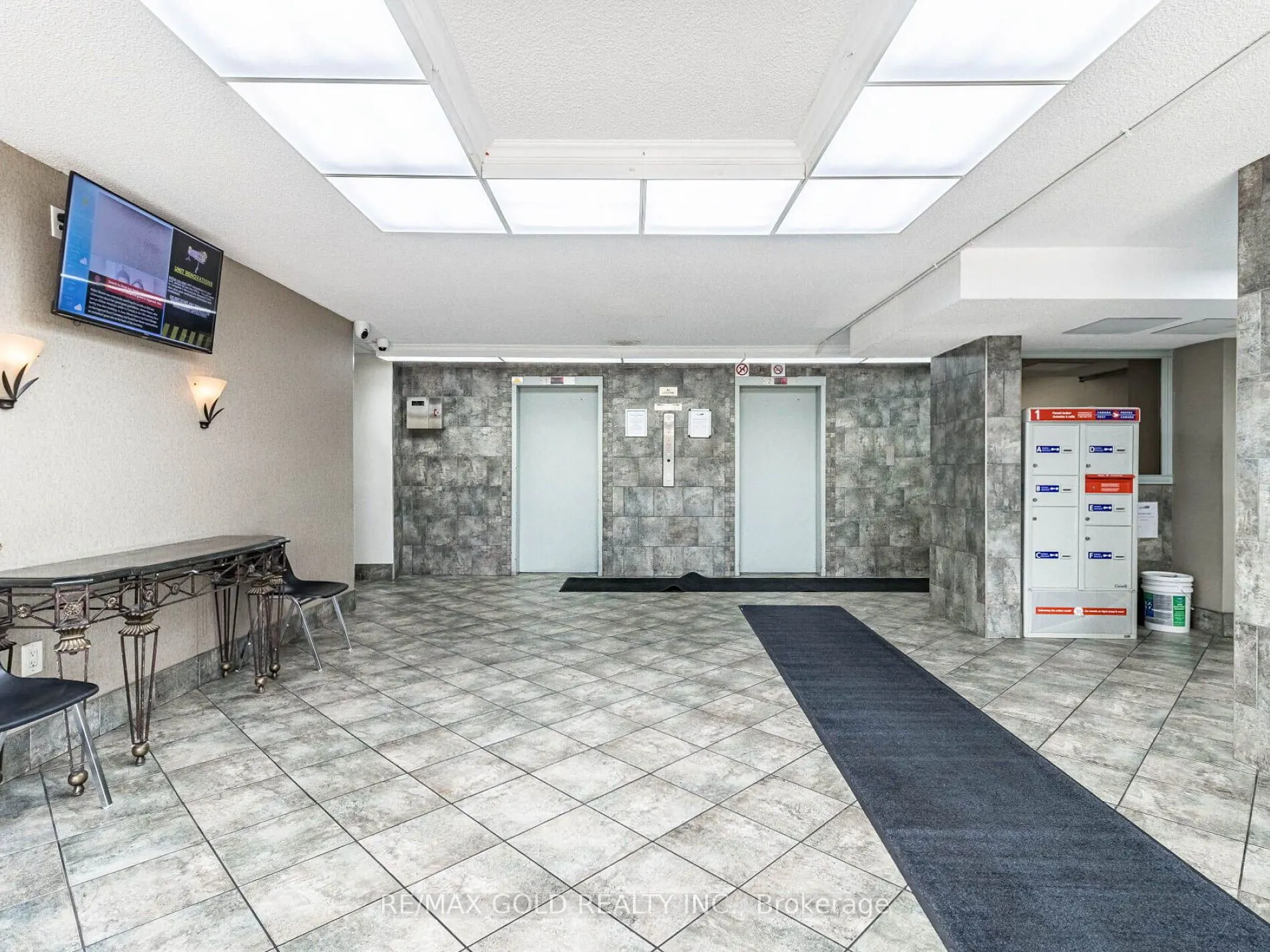 17 Knightsbridge Road, #1010