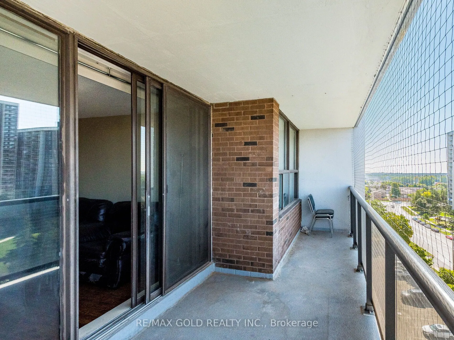 17 Knightsbridge Road, #1010