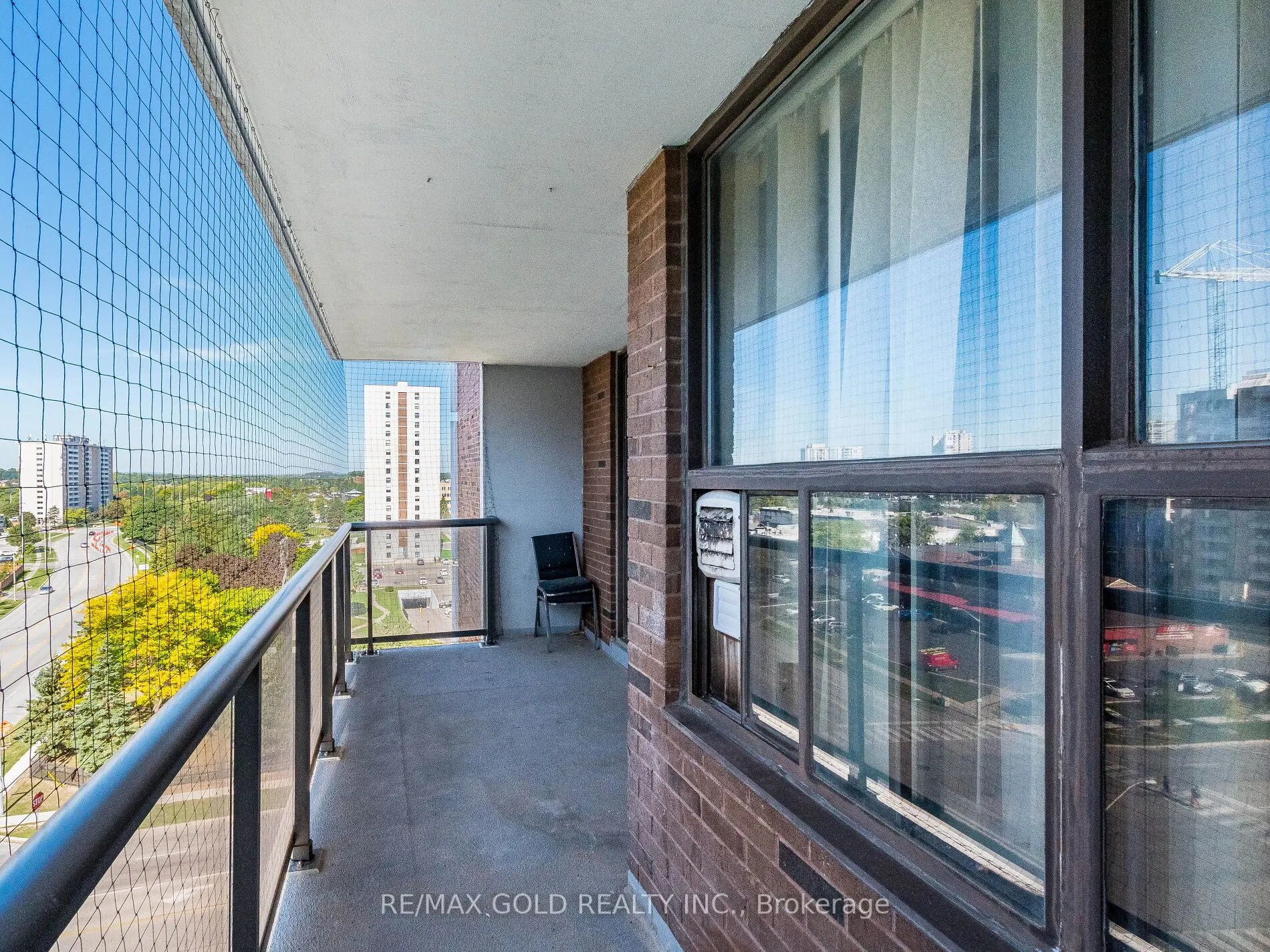 17 Knightsbridge Road, #1010