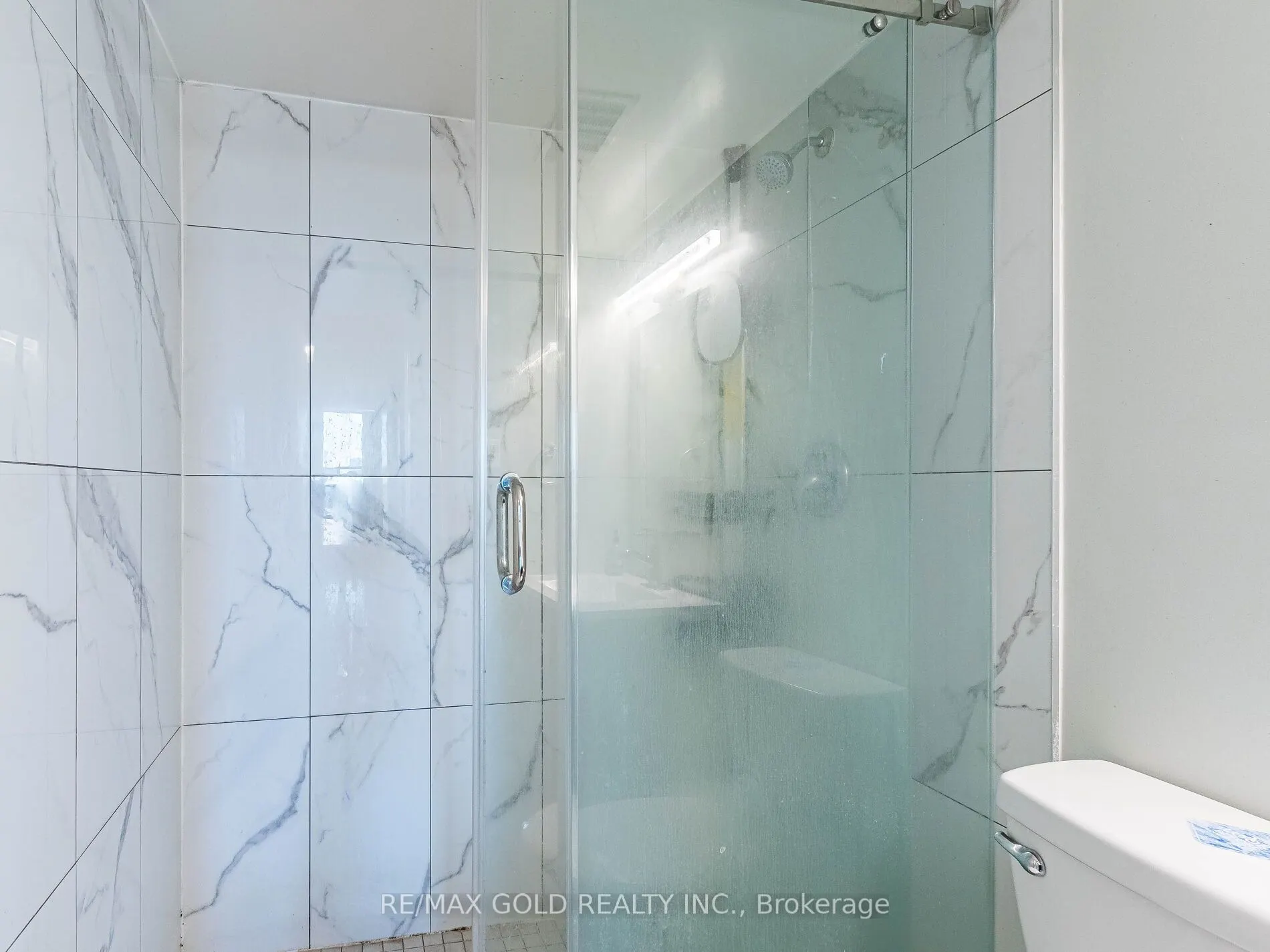 17 Knightsbridge Road, #1010
