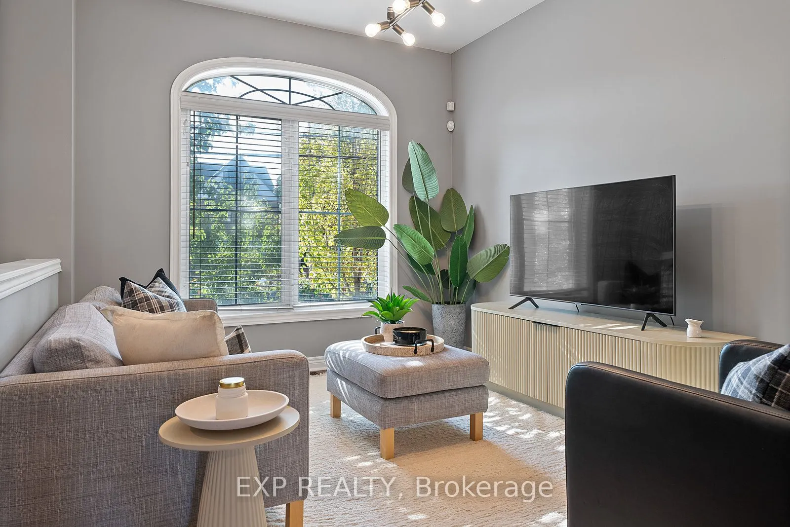 451 Royal York Road
