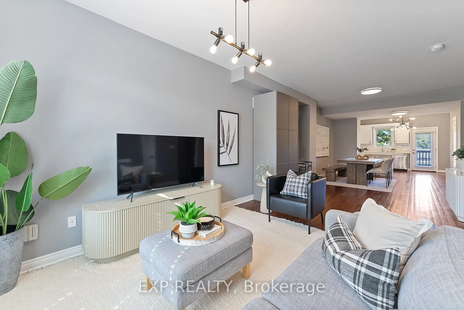 451 Royal York Road