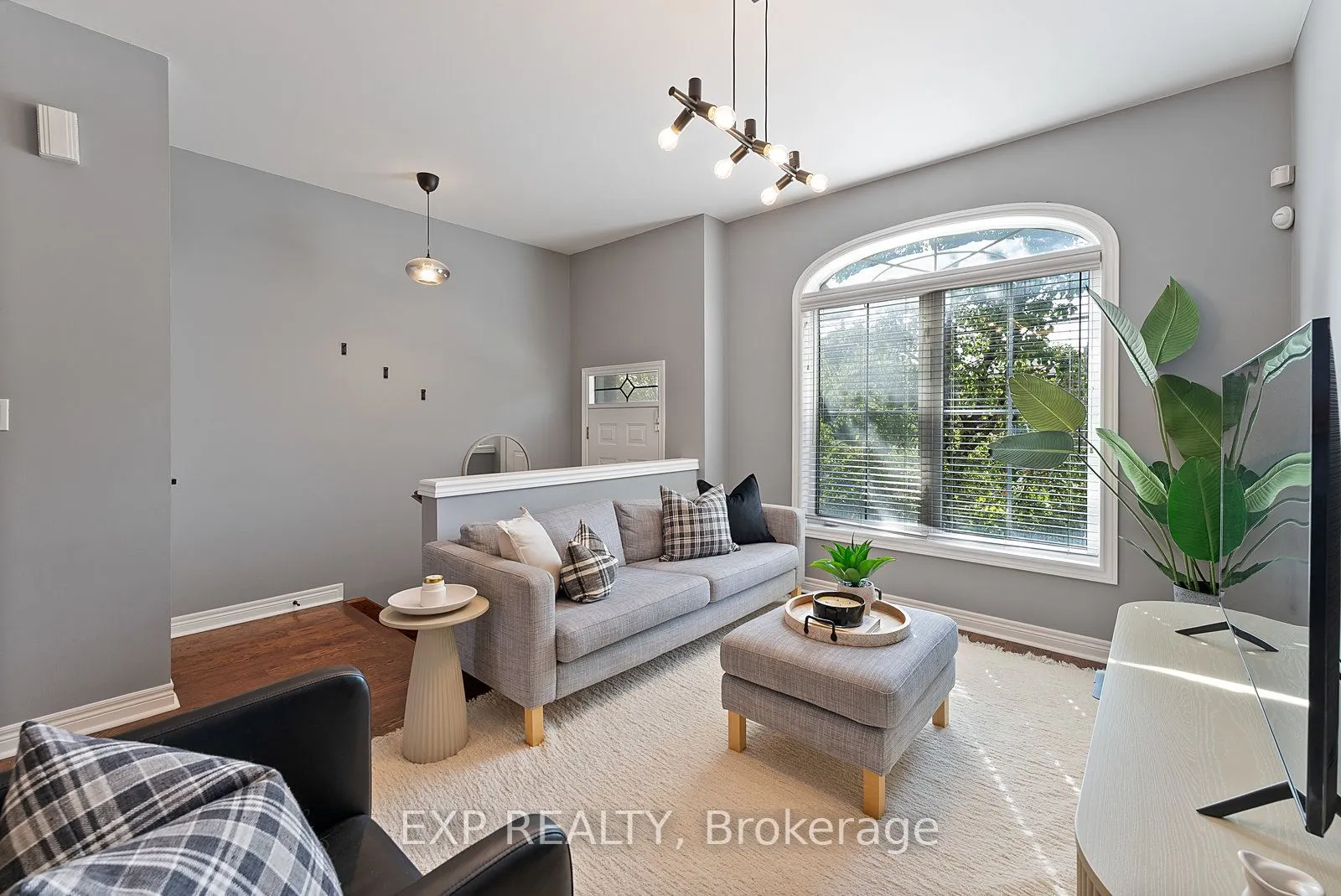 451 Royal York Road