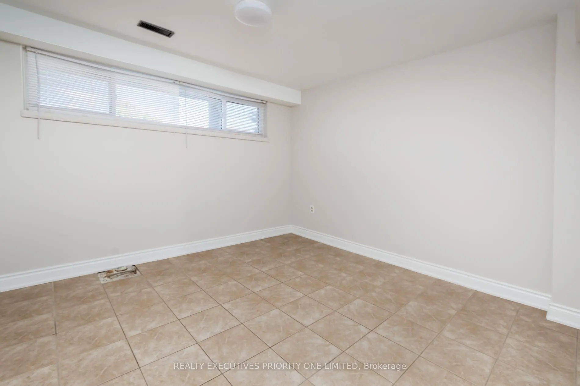 5 Lantos Court