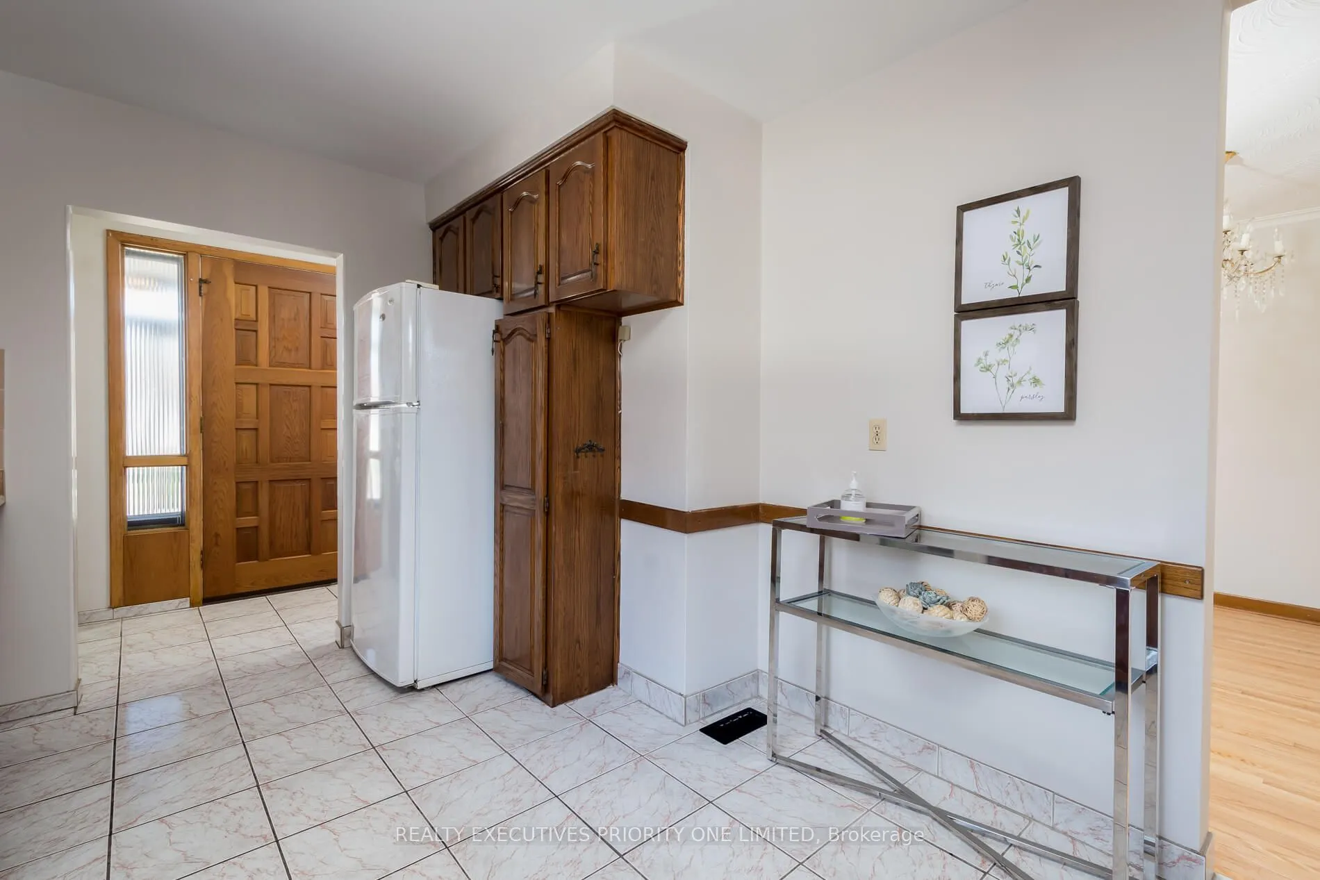 5 Lantos Court