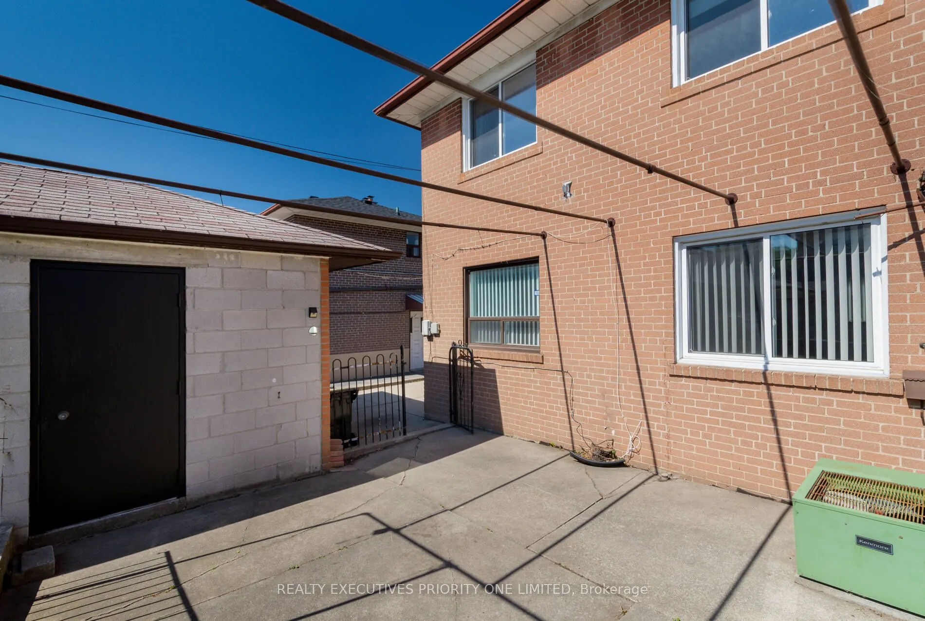 5 Lantos Court