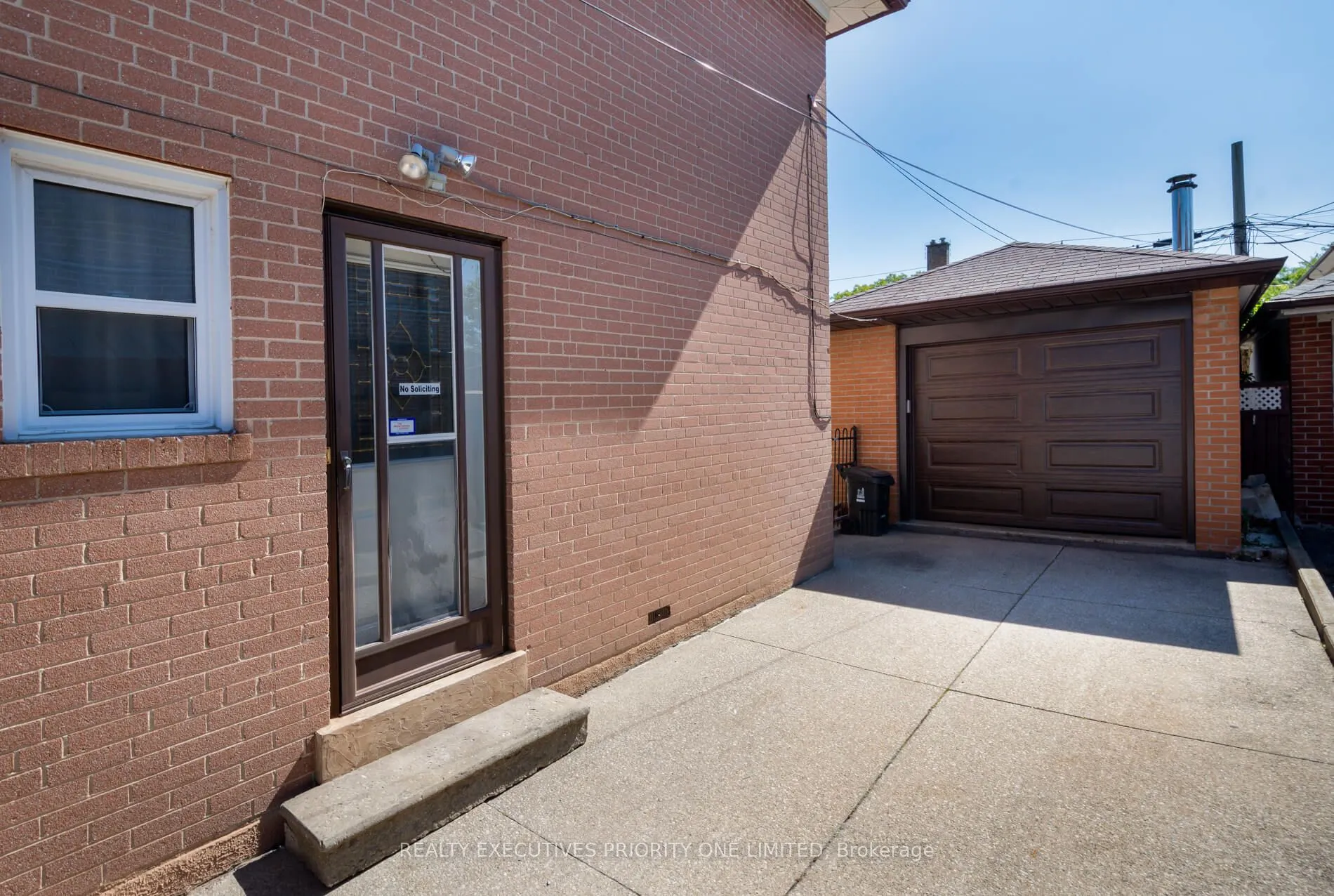 5 Lantos Court
