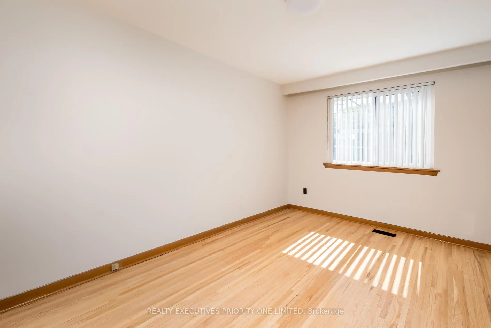 5 Lantos Court