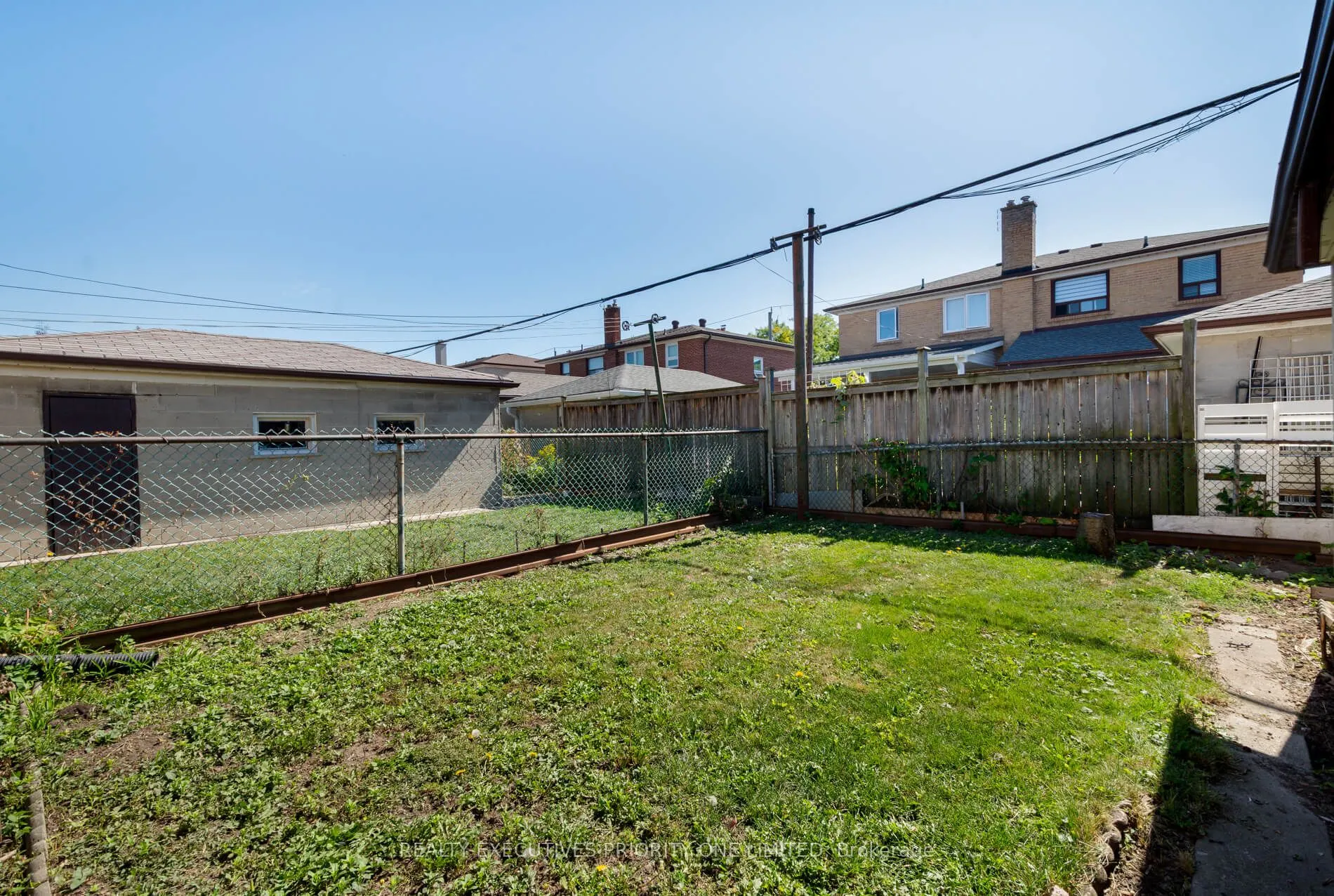 5 Lantos Court
