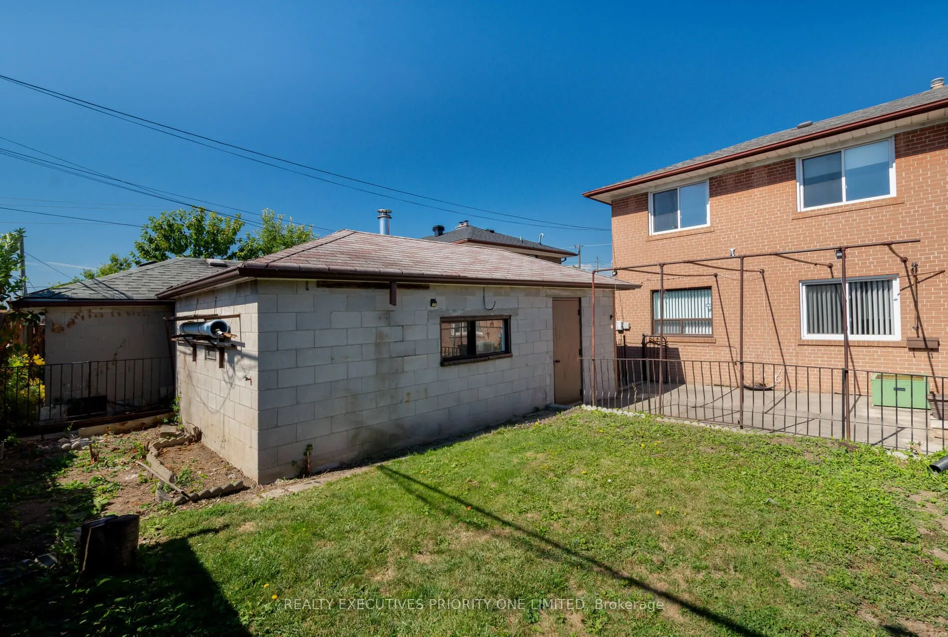 5 Lantos Court