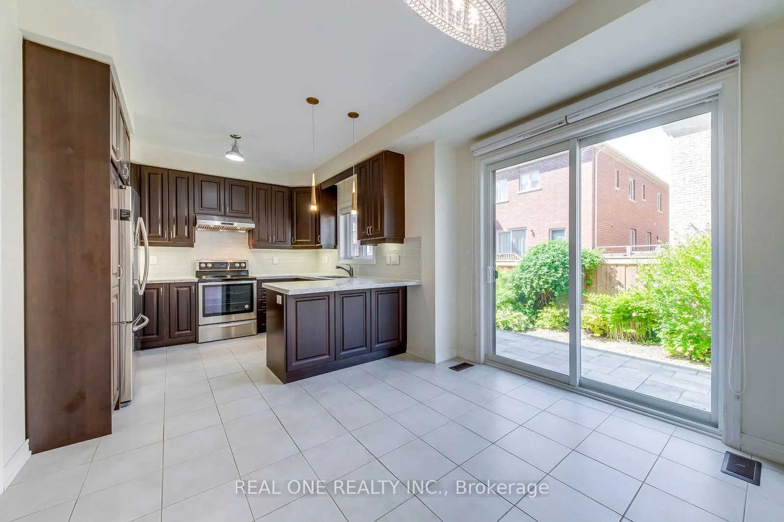 475 George Ryan Avenue