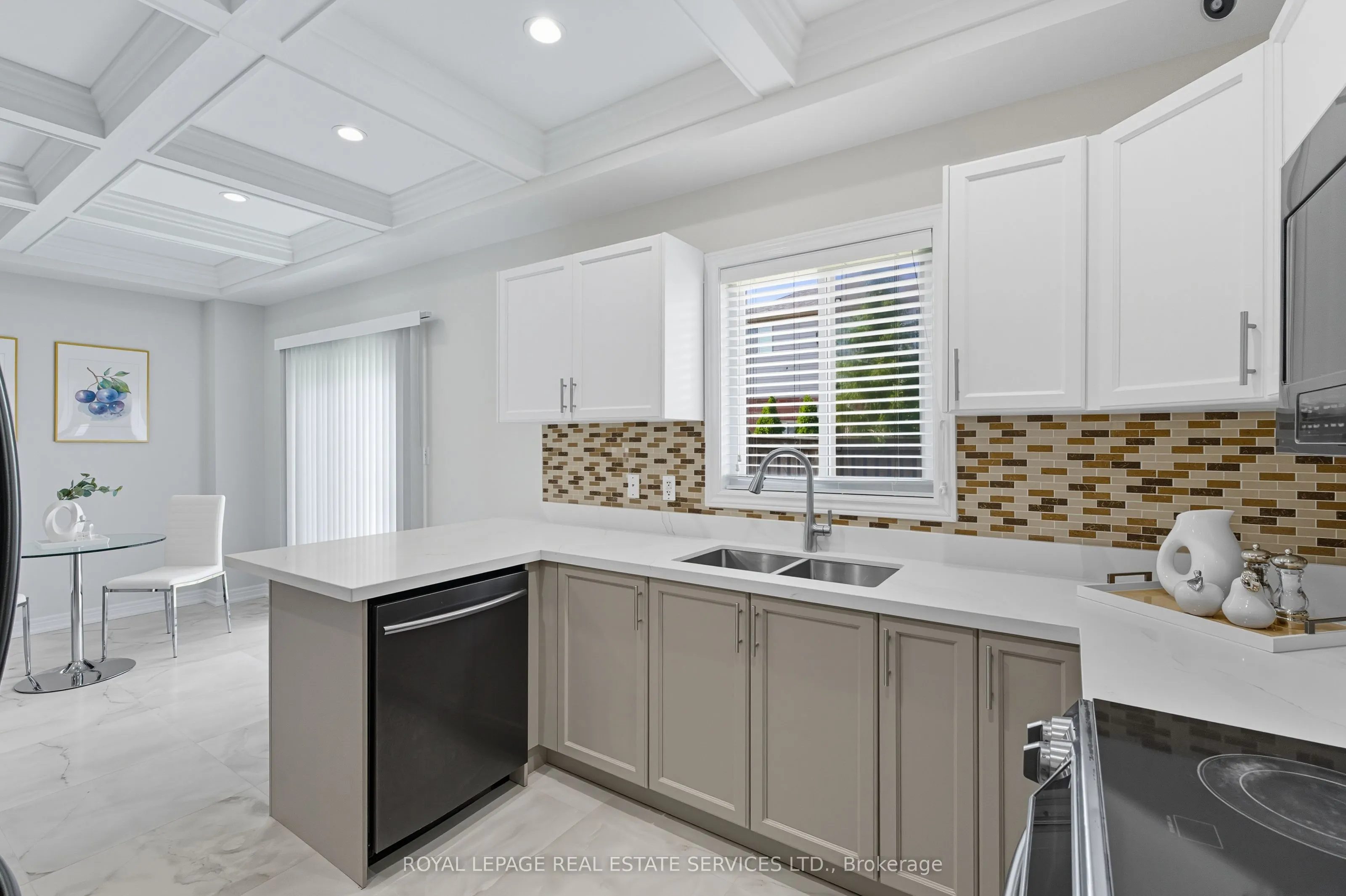 1213 Bonin Crescent