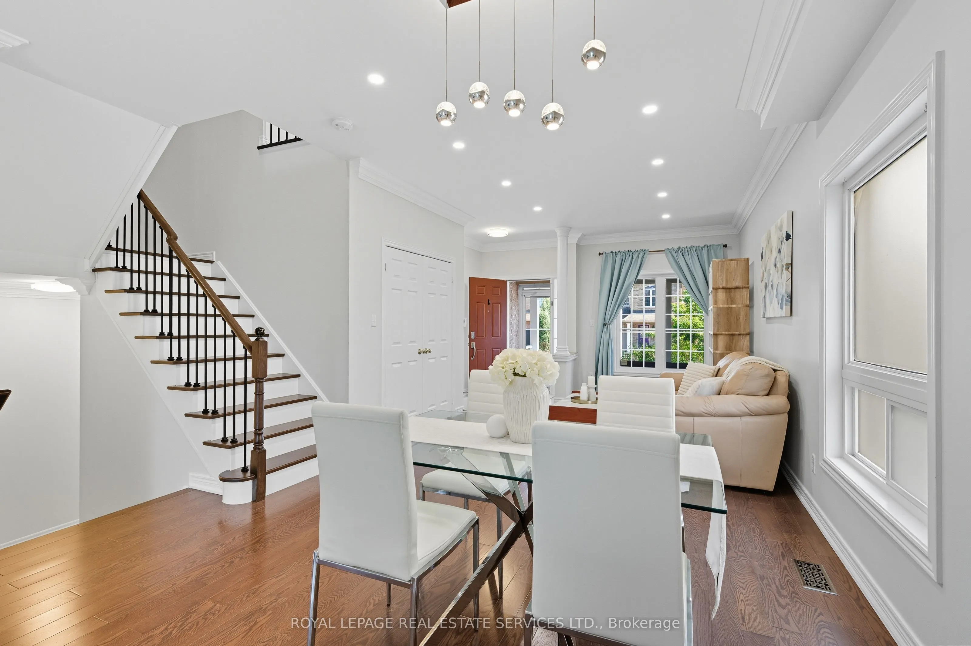 1213 Bonin Crescent