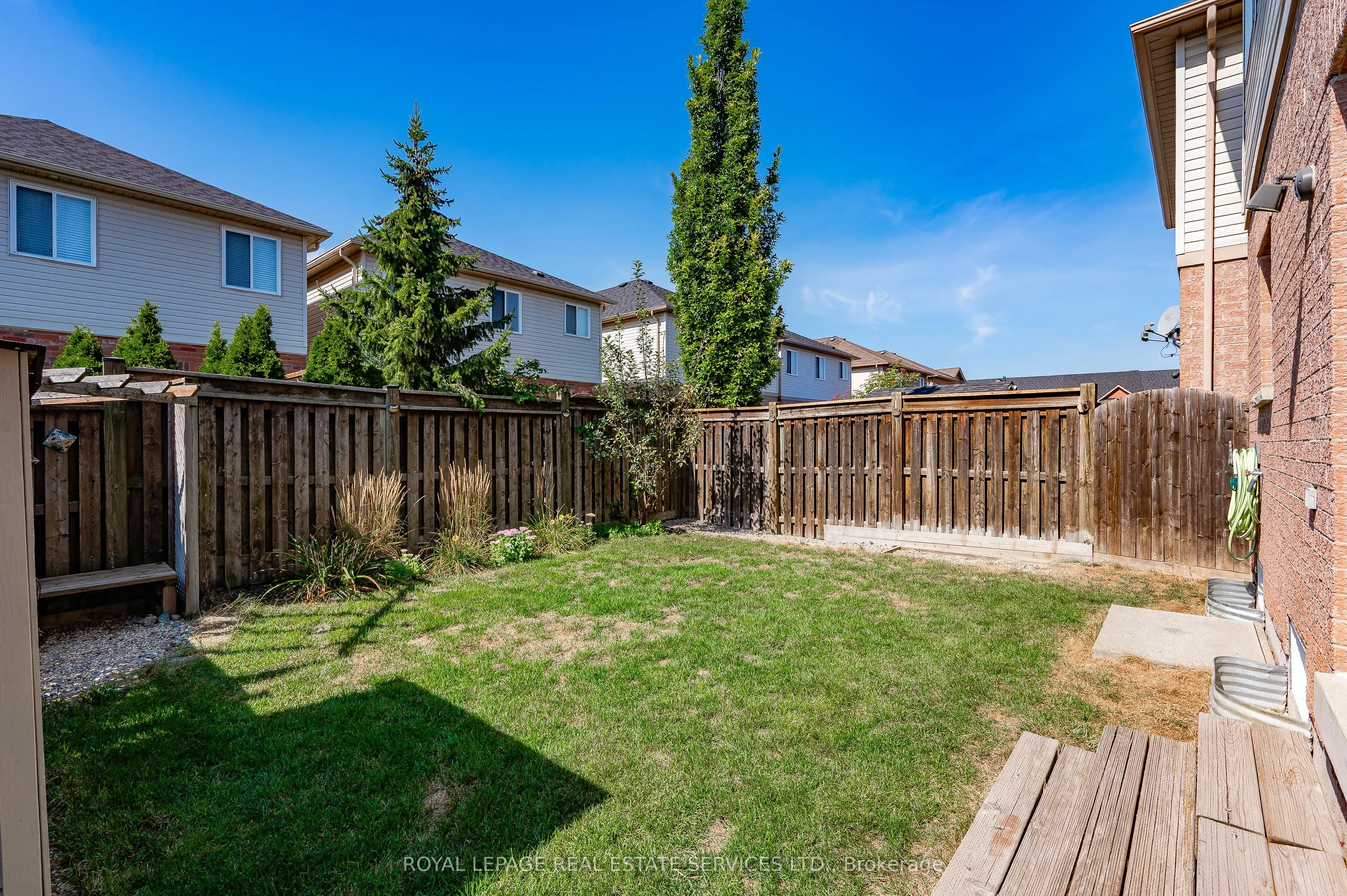 1213 Bonin Crescent