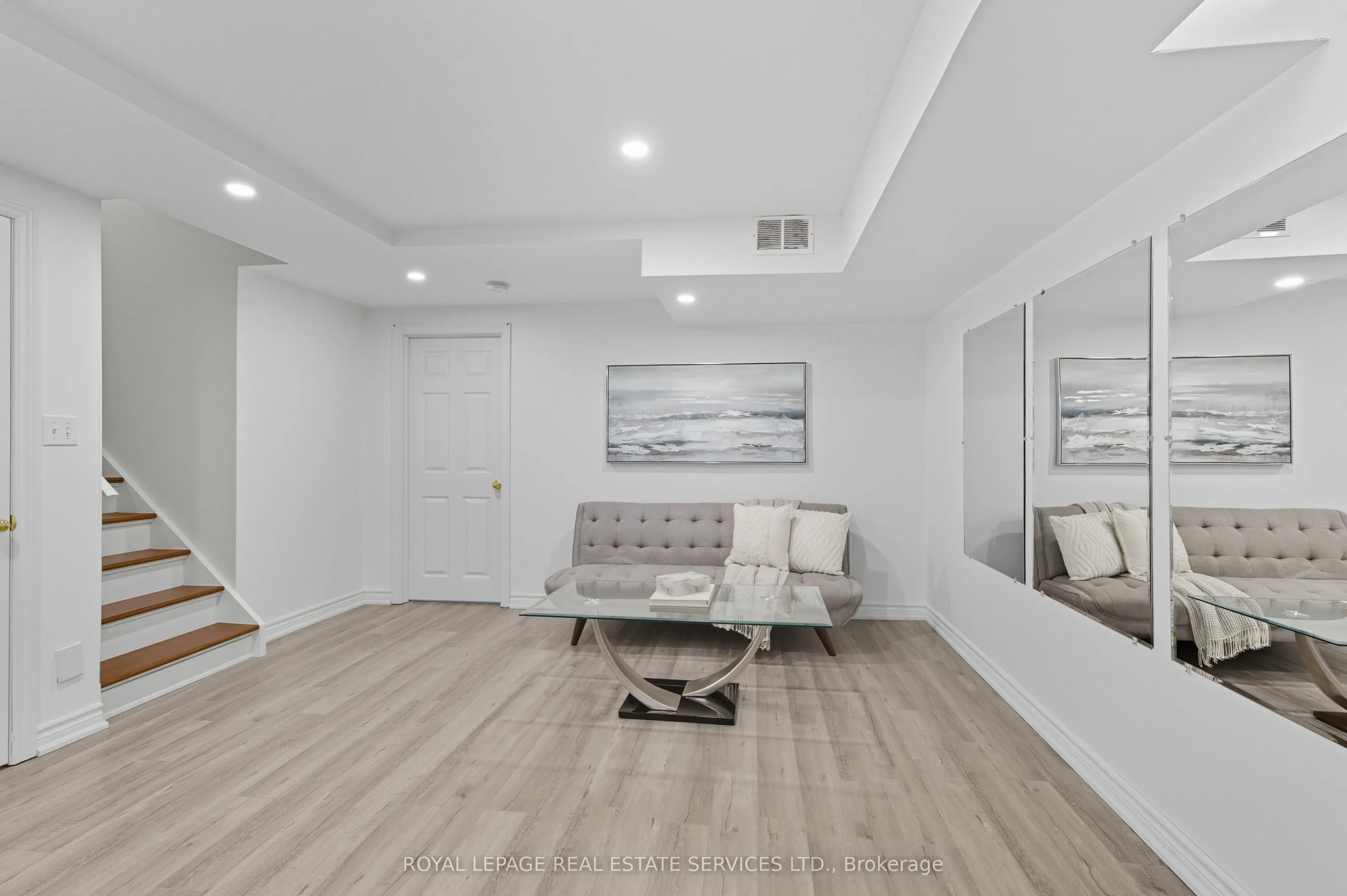 1213 Bonin Crescent