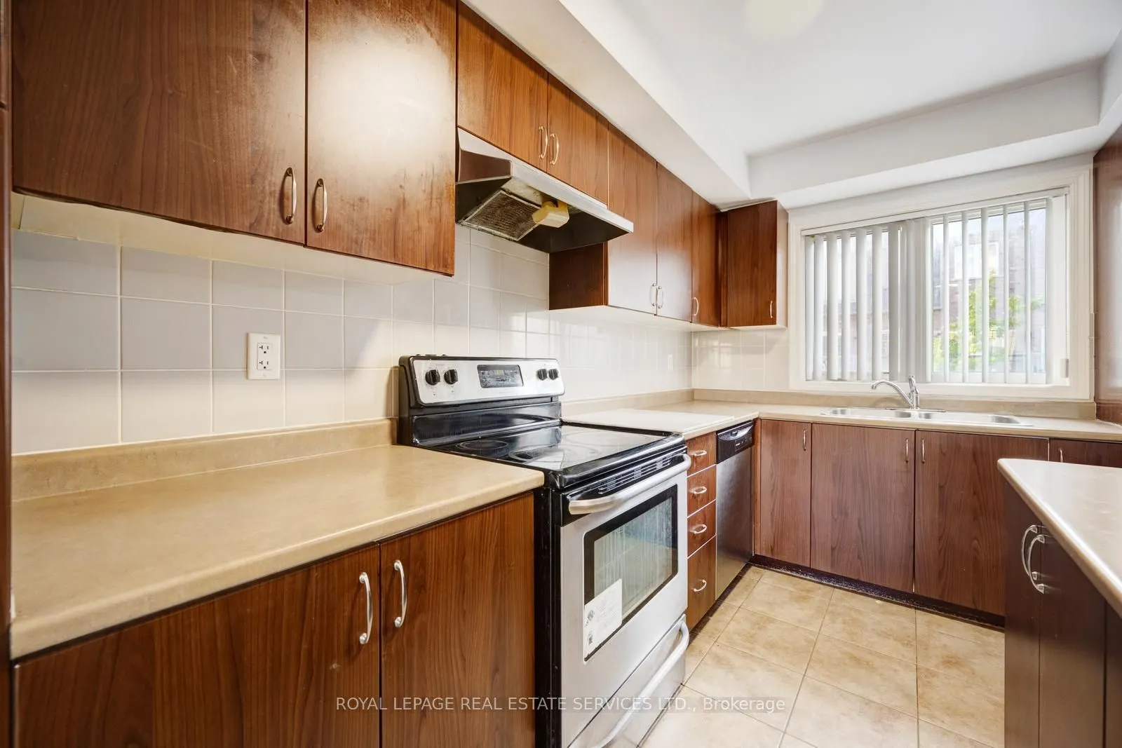 3185 Boxford Crescent, #7