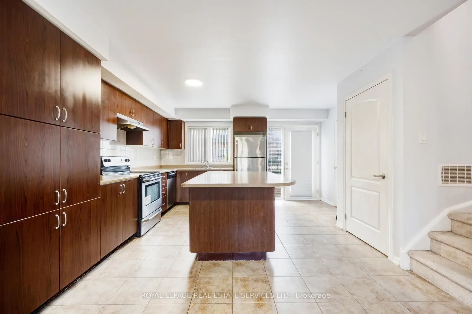 3185 Boxford Crescent, #7