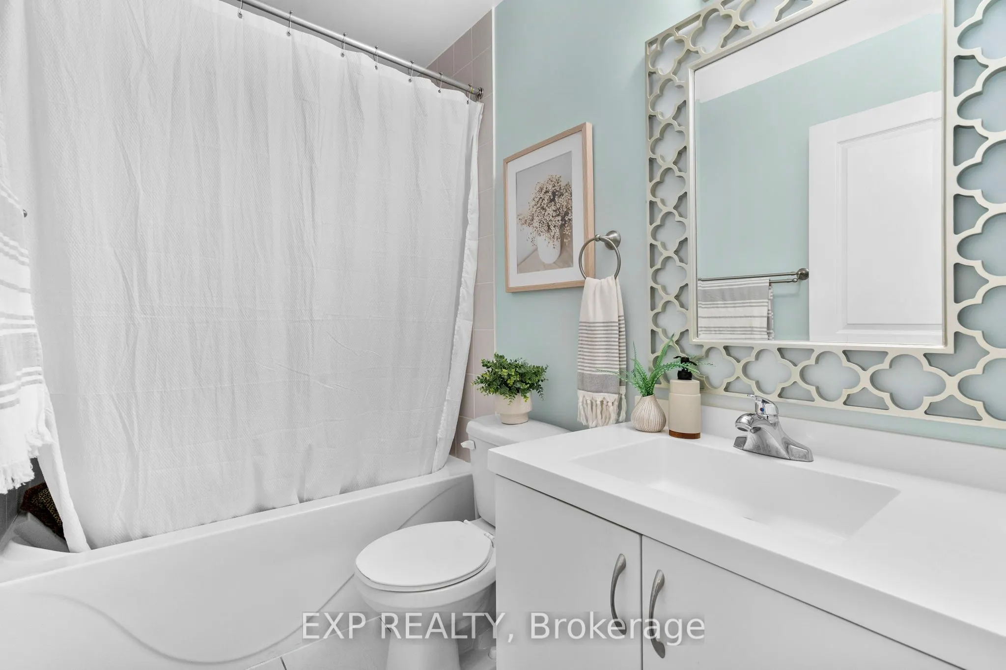 2240 Lake Shore Boulevard W, #319