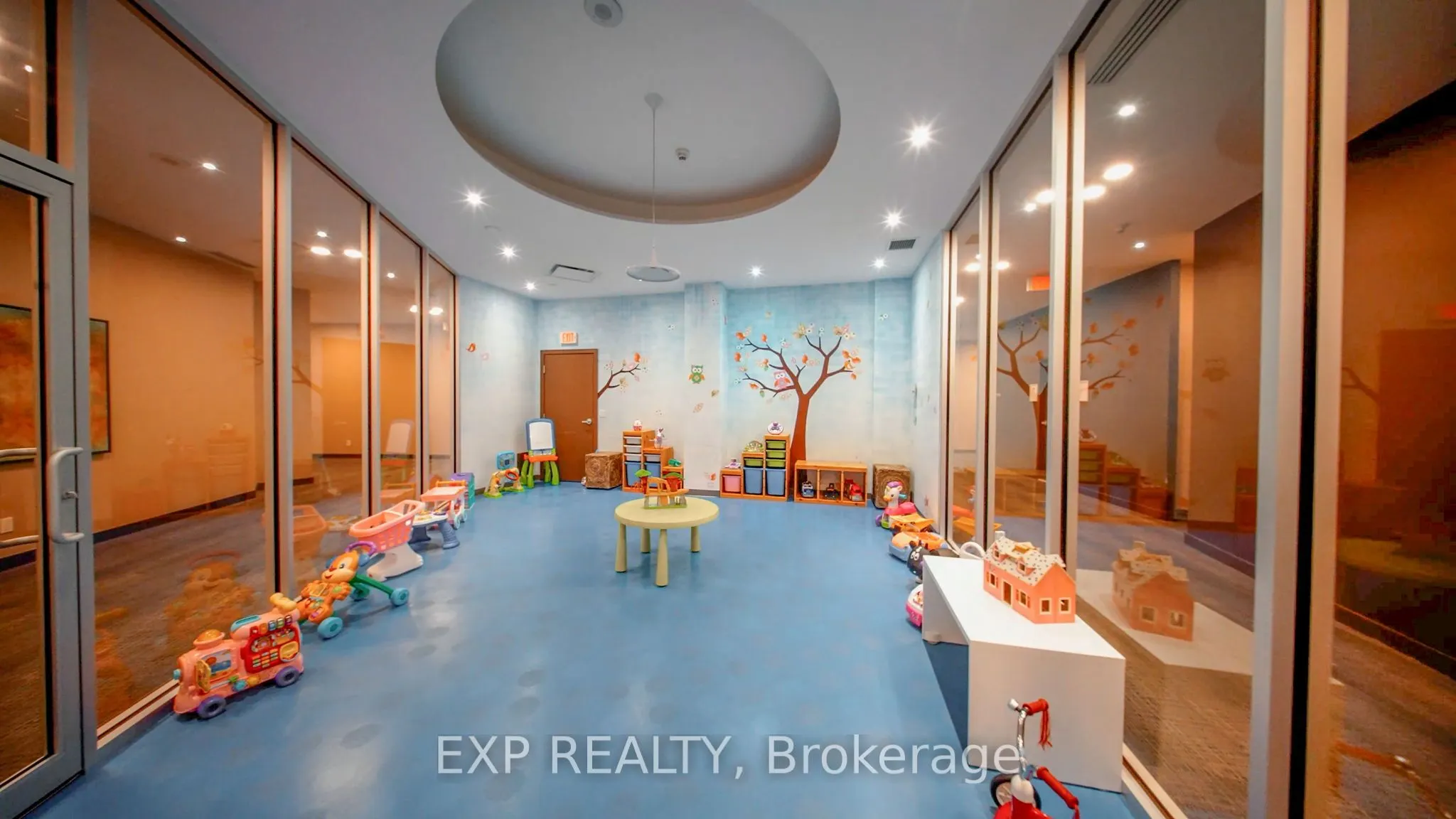 2240 Lake Shore Boulevard W, #319
