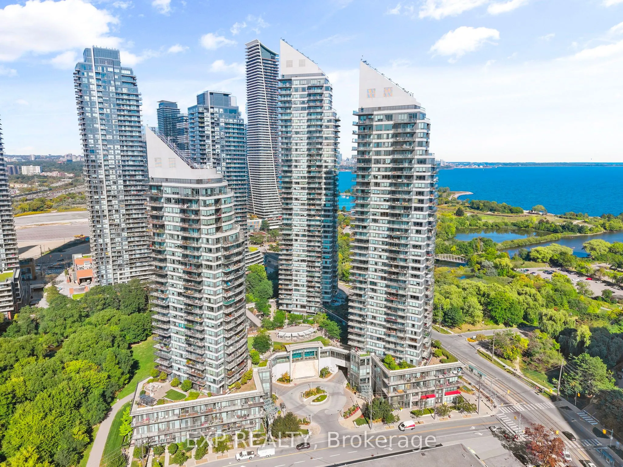 2240 Lake Shore Boulevard W, #319