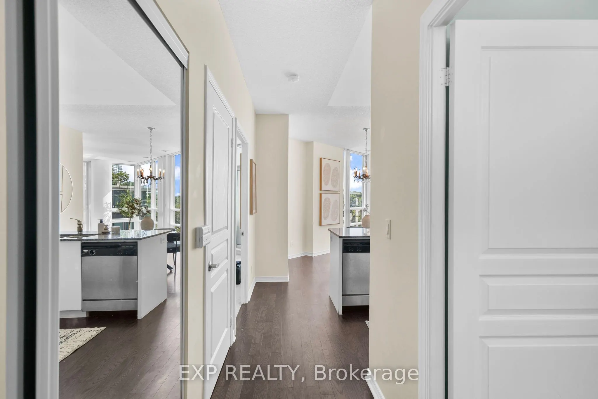 2240 Lake Shore Boulevard W, #319