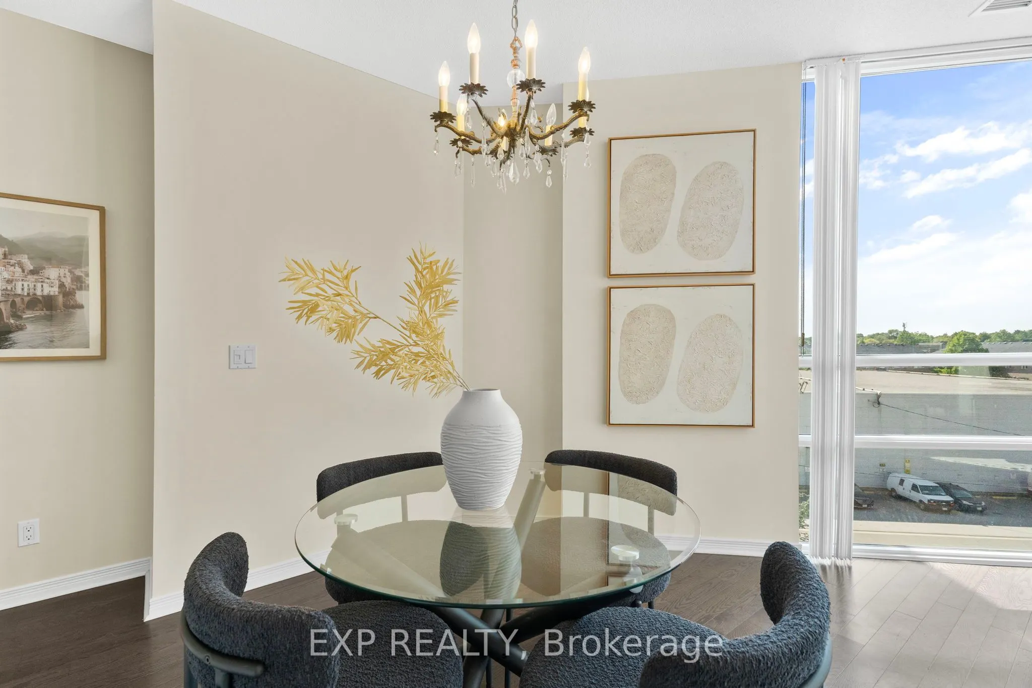 2240 Lake Shore Boulevard W, #319
