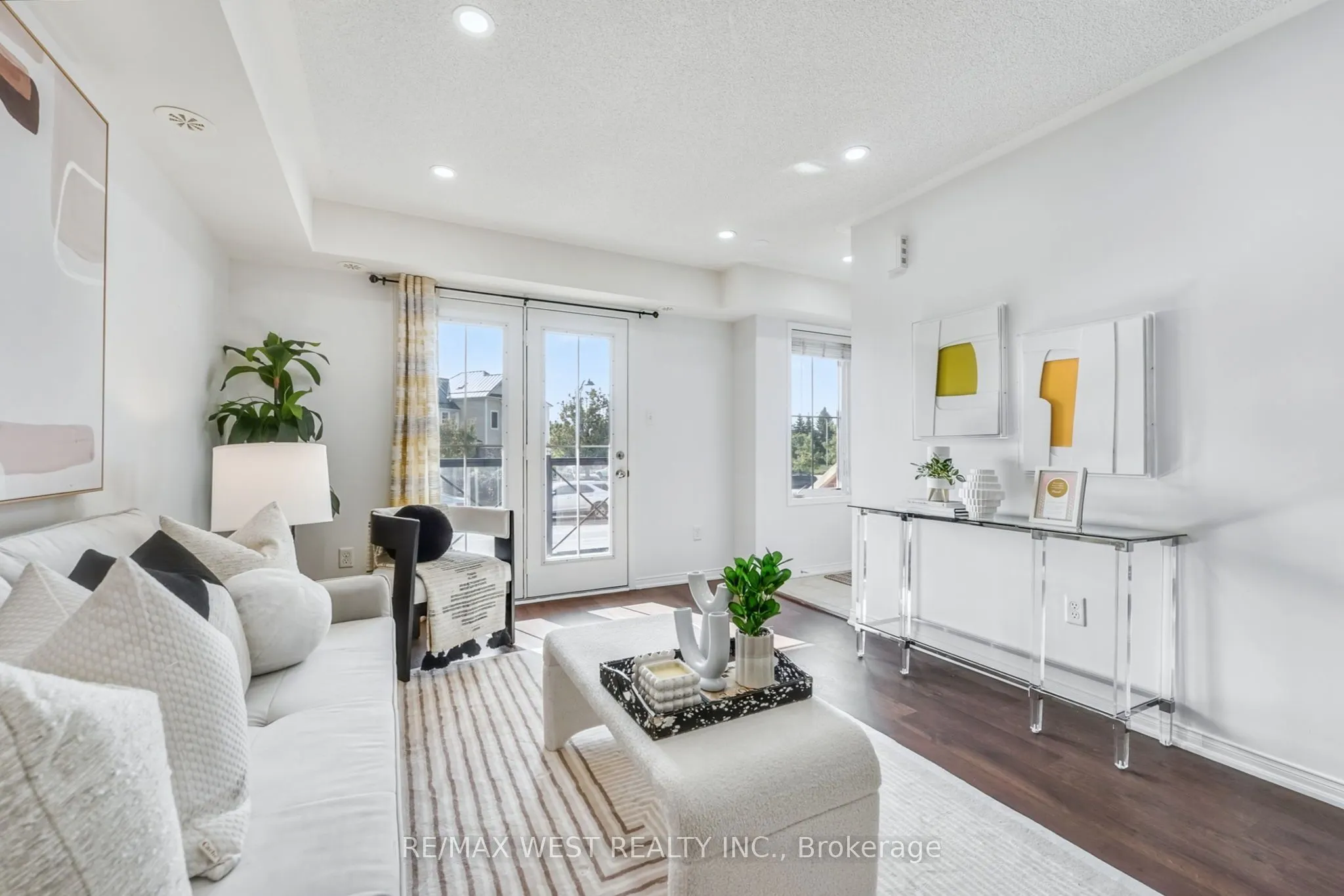 15 Hays Boulevard, #12