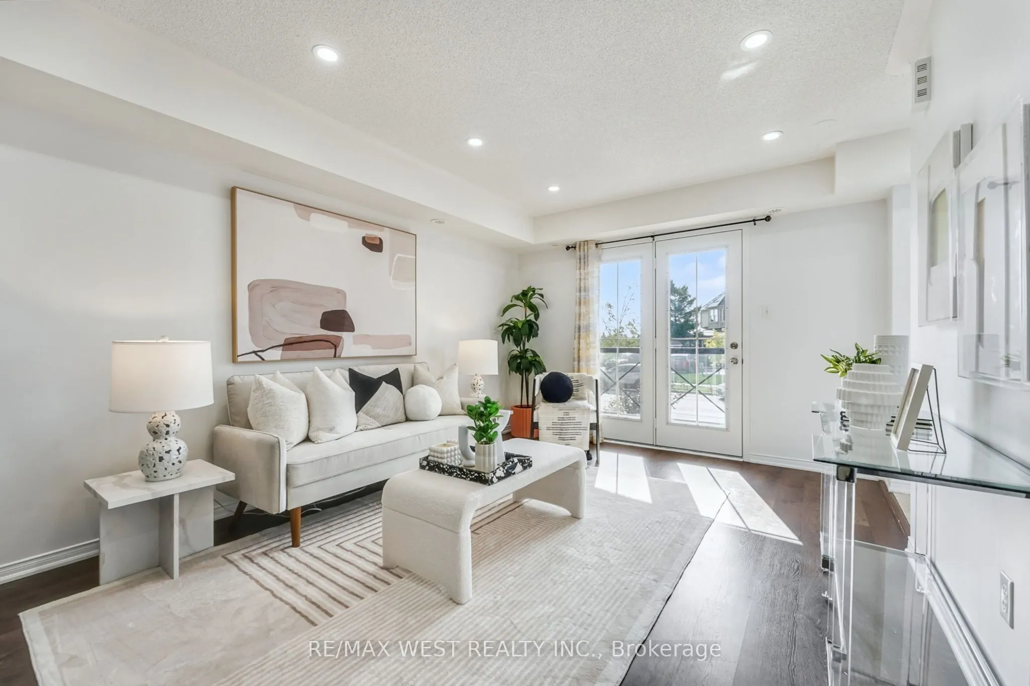 15 Hays Boulevard, #12