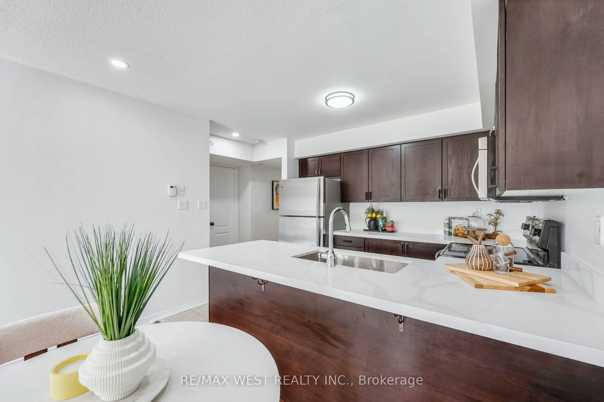 15 Hays Boulevard, #12