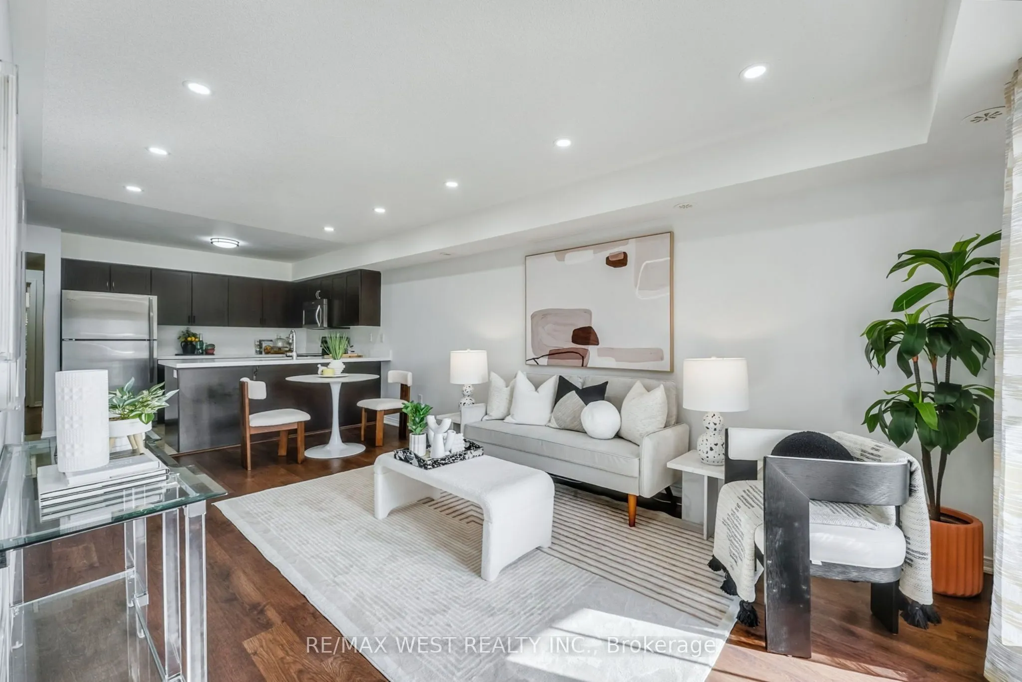 15 Hays Boulevard, #12