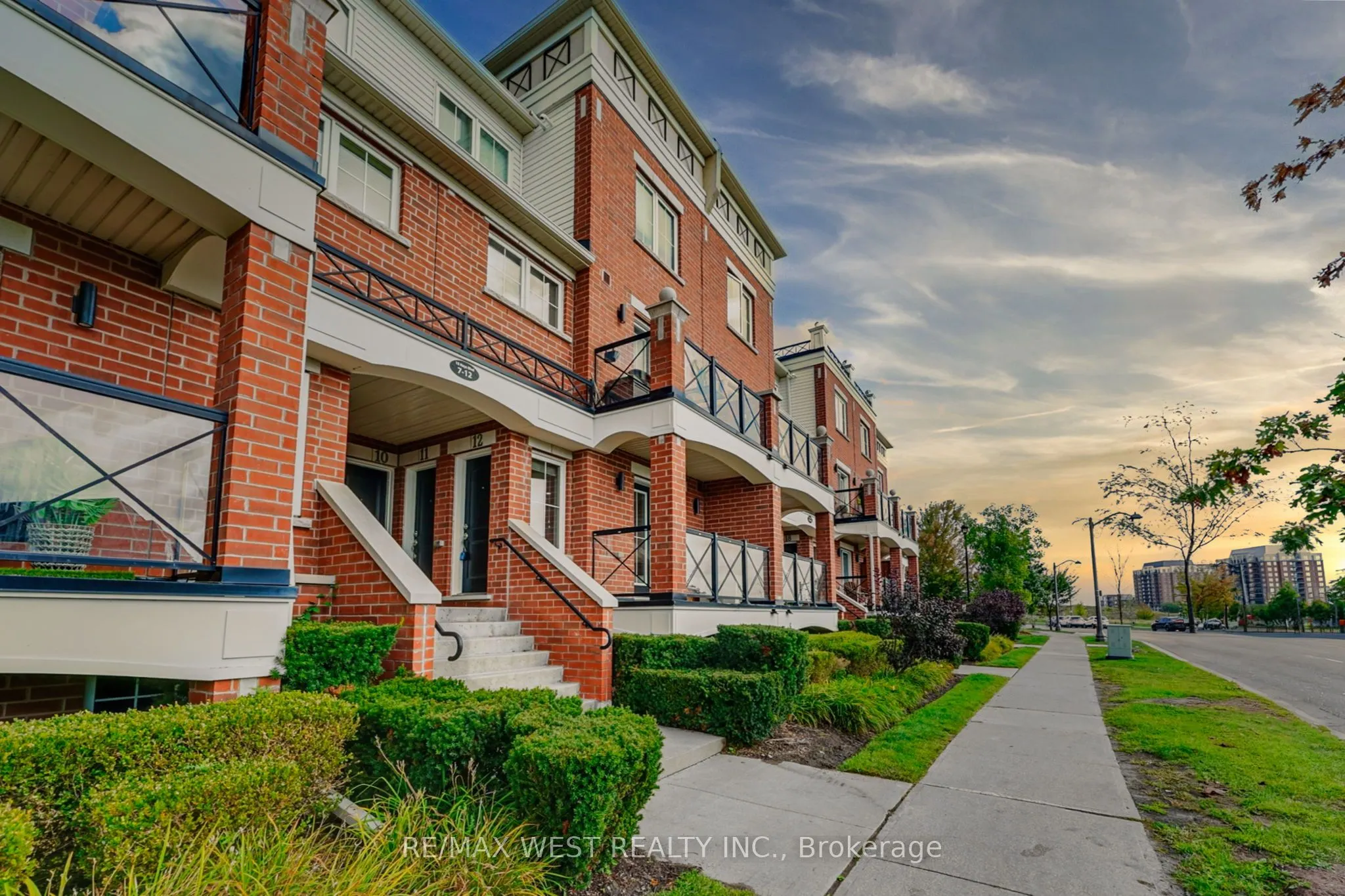 15 Hays Boulevard, #12