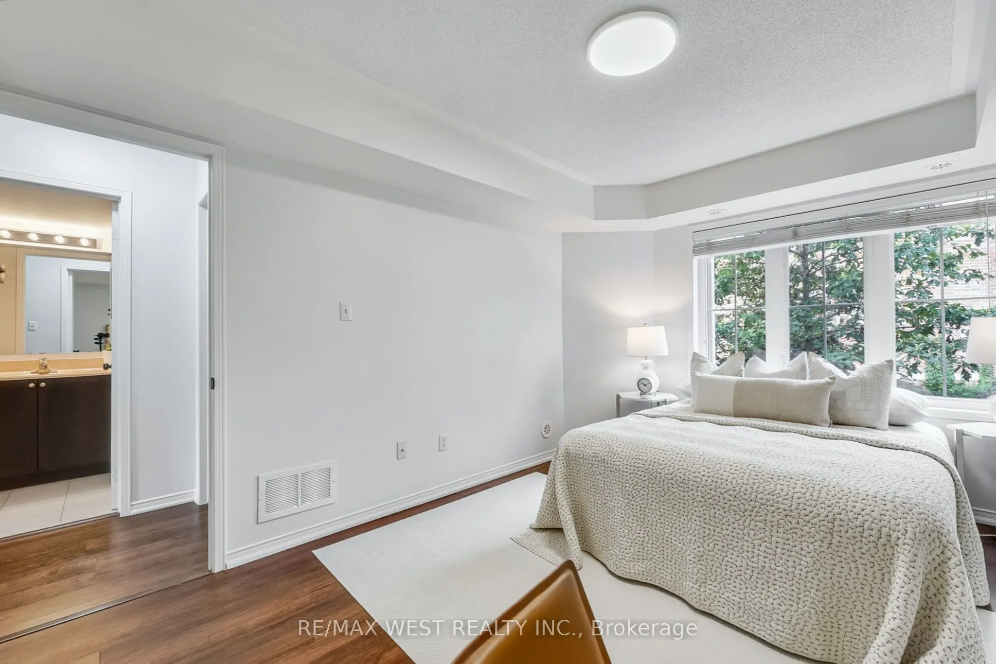 15 Hays Boulevard, #12