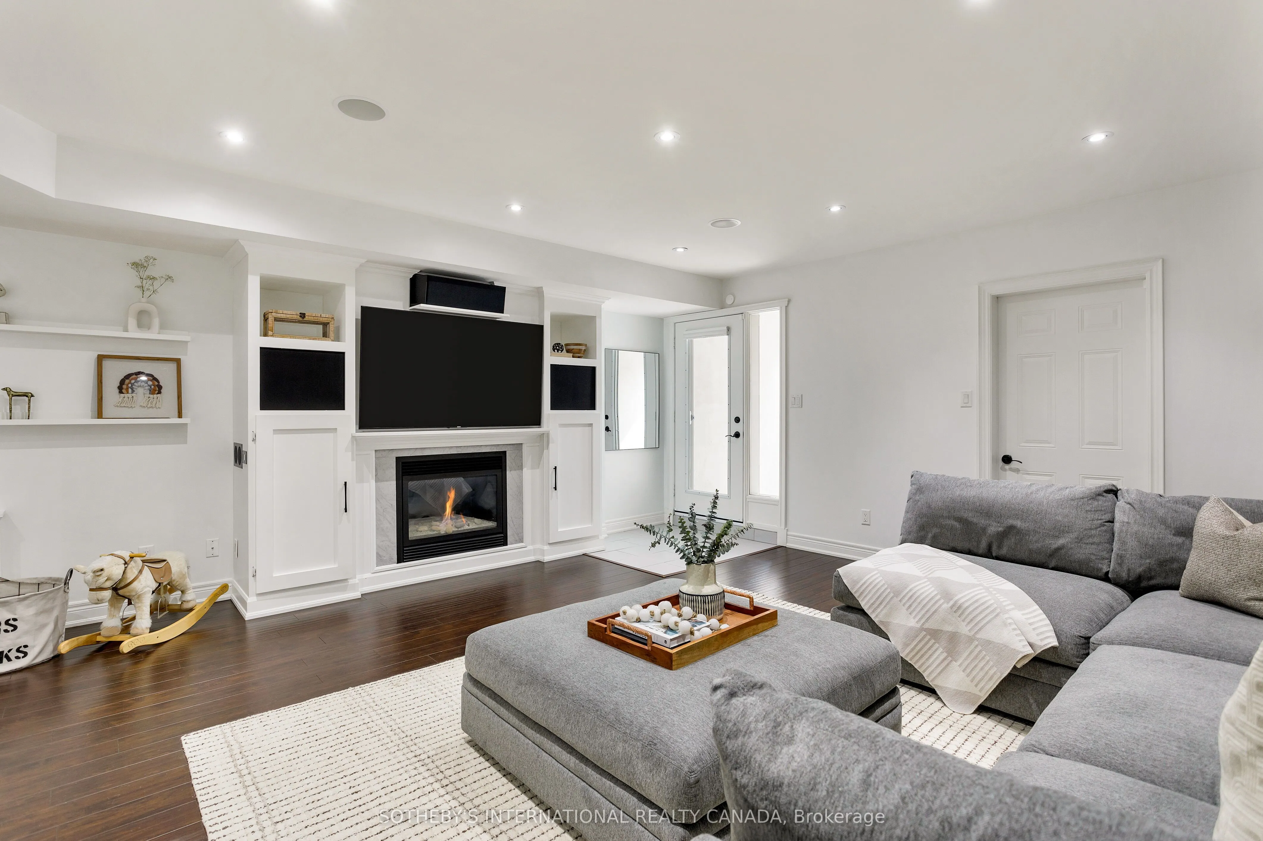 461 Valermo Drive