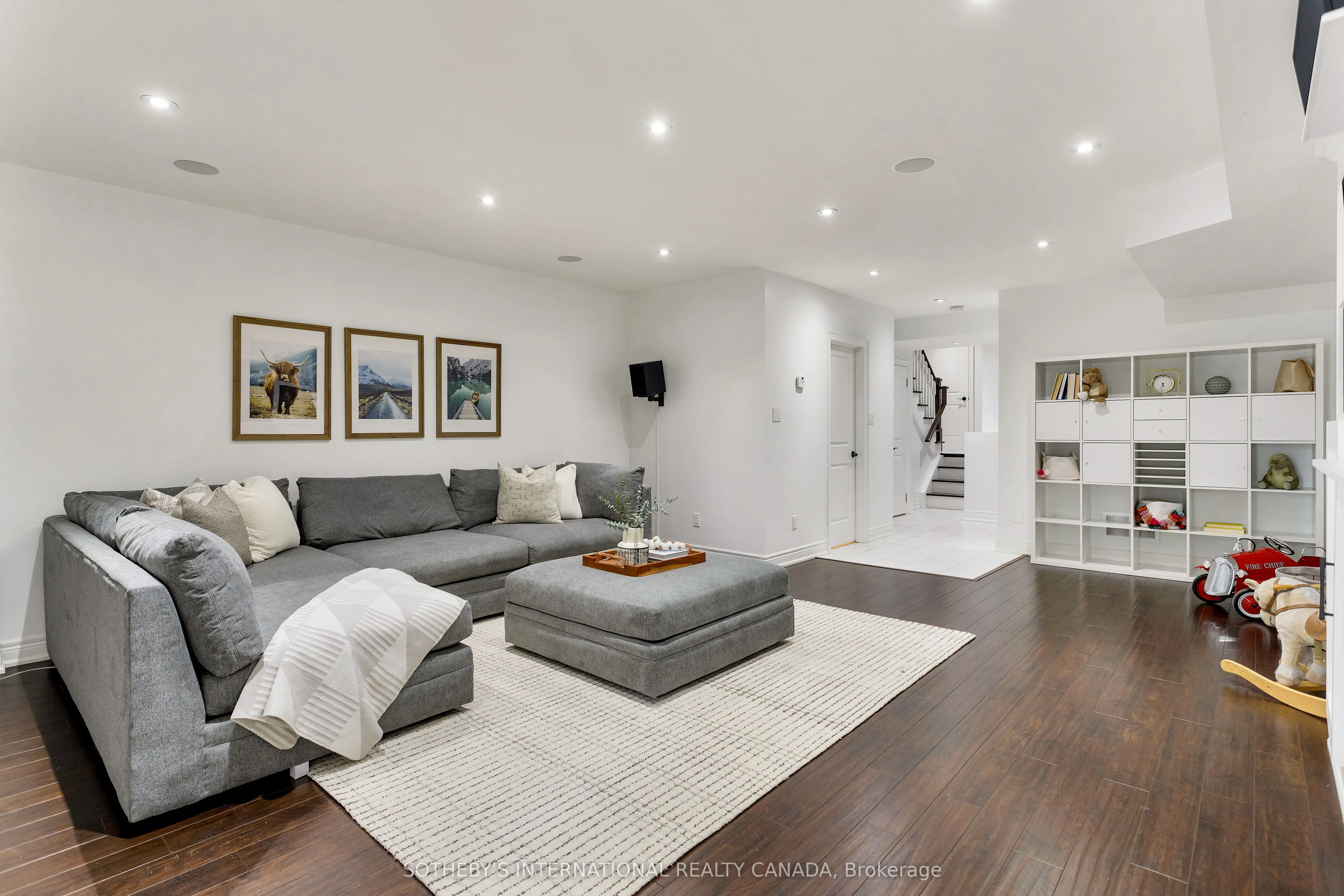 461 Valermo Drive